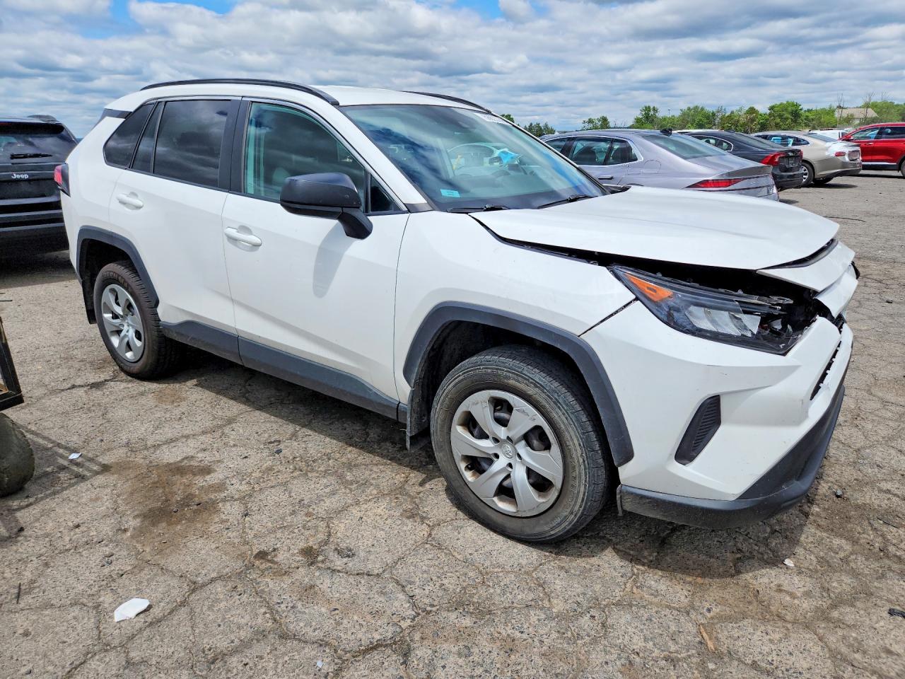 2019 Toyota Rav4 Le White vin: 2T3F1RFV8KC043399