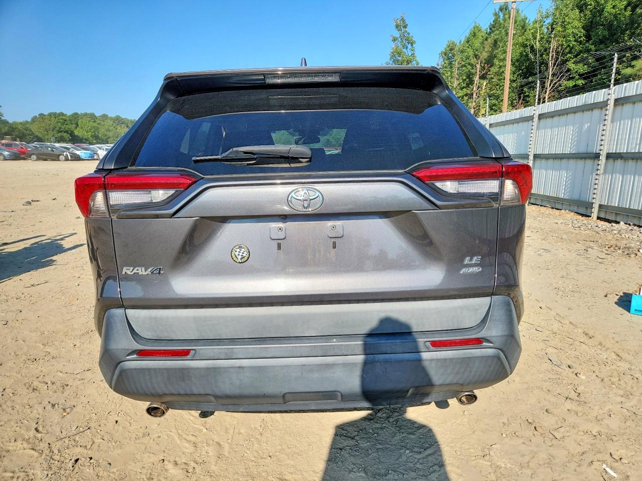 2019 Toyota Rav4 Le Gray vin: 2T3F1RFV8KW038511