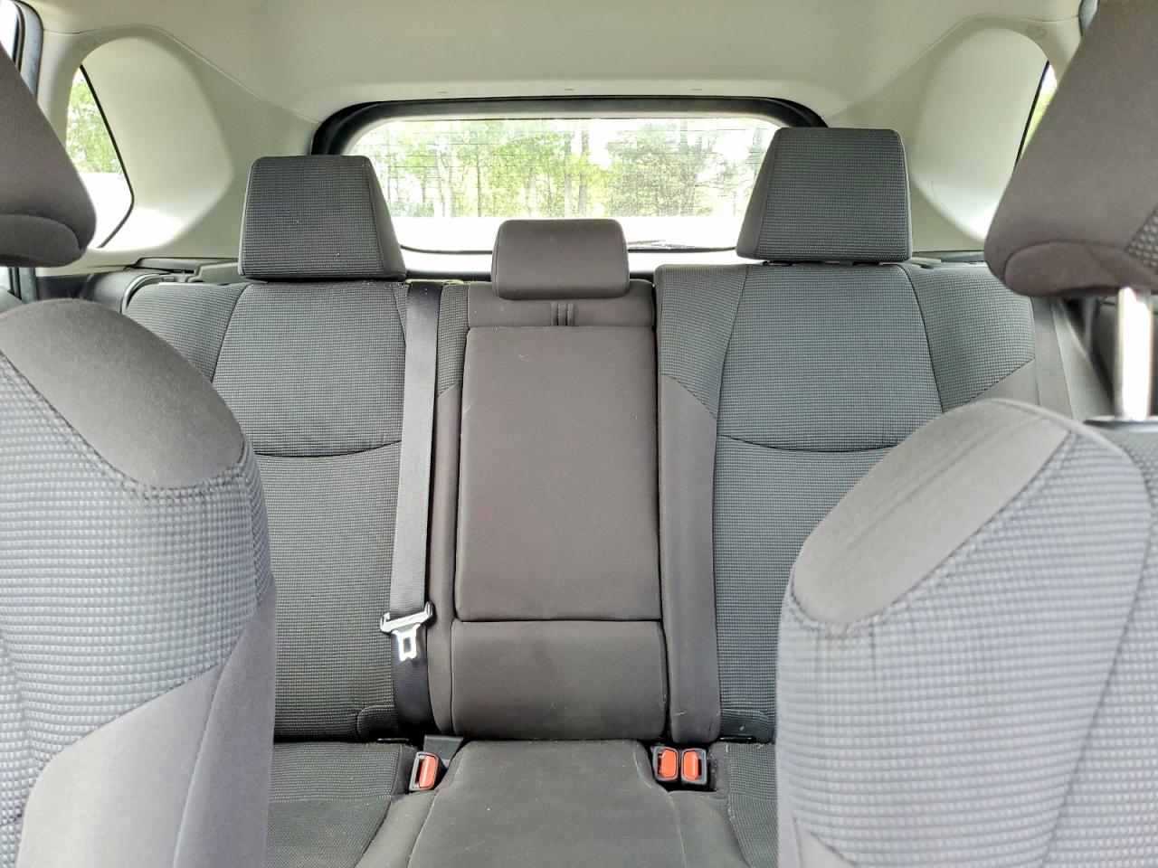 2021 Toyota Rav4 Le Silver vin: 2T3F1RFV9MW238803
