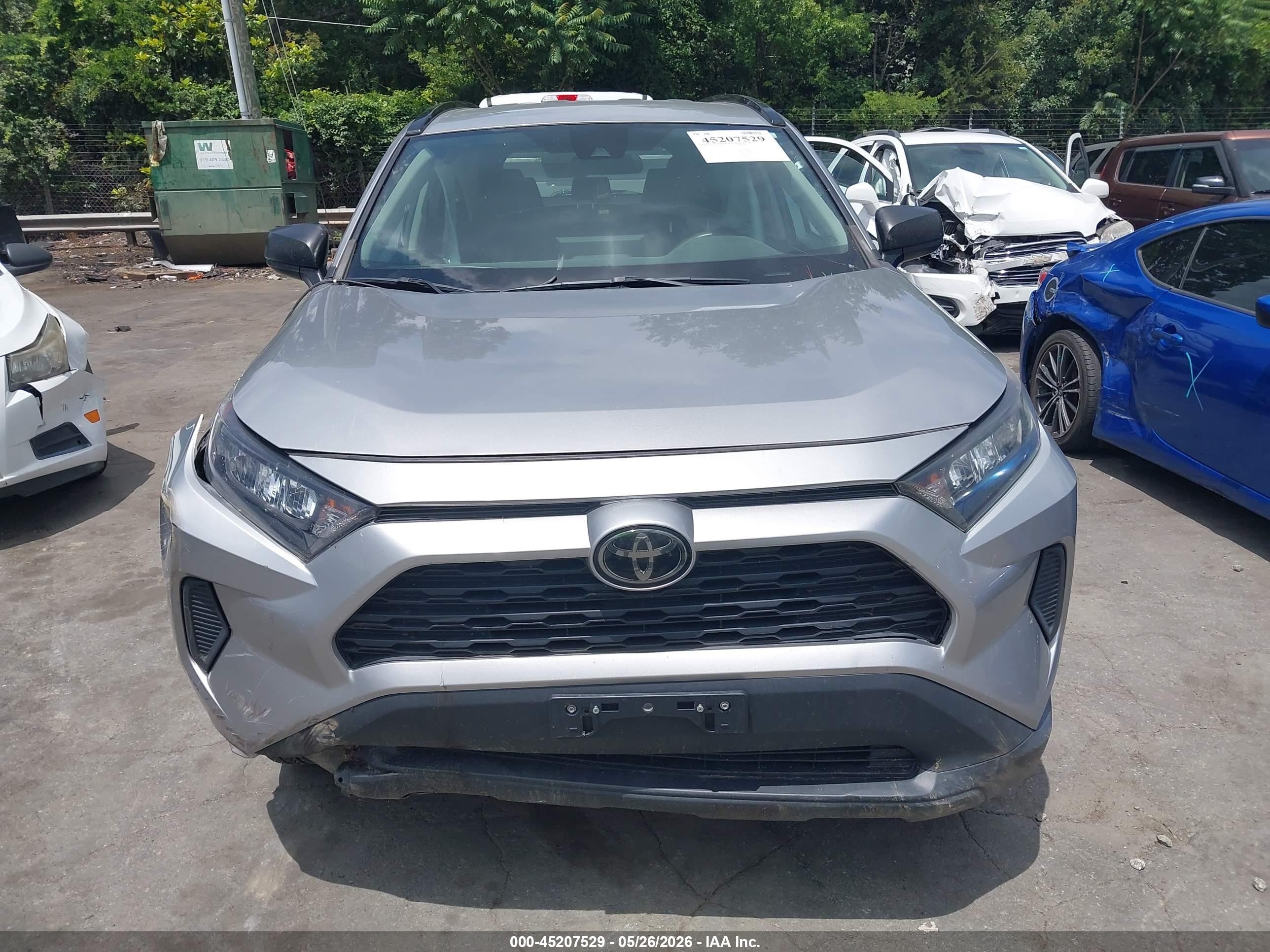2019 Toyota Rav4 Le Серебряный vin: 2T3F1RFVXKC045414