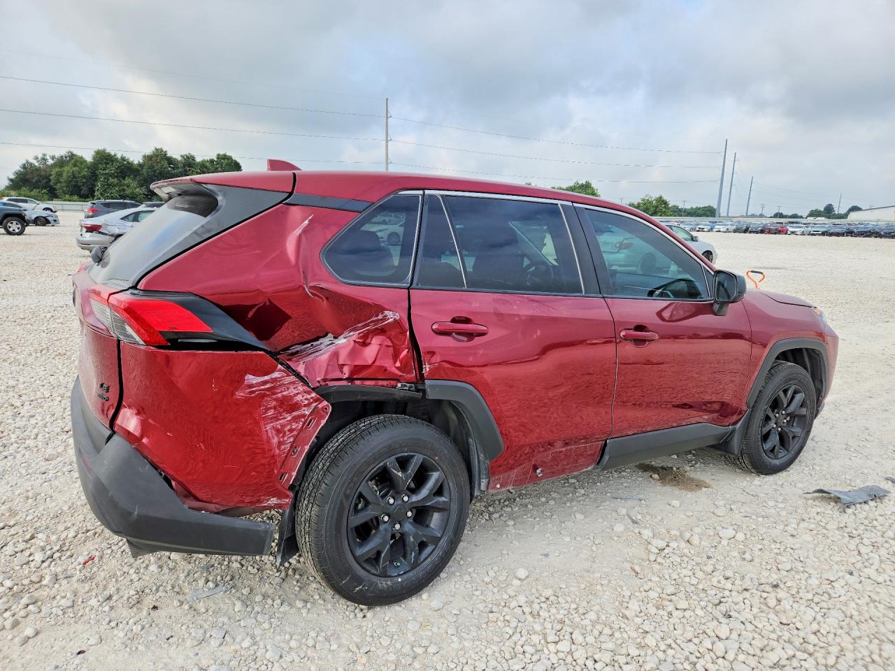 2022 Toyota Rav4 Le Red vin: 2T3F1RFVXNW274419