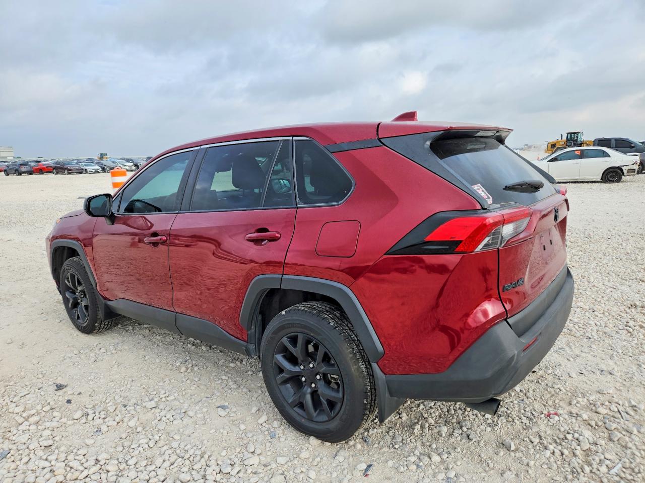 2022 Toyota Rav4 Le Red vin: 2T3F1RFVXNW274419