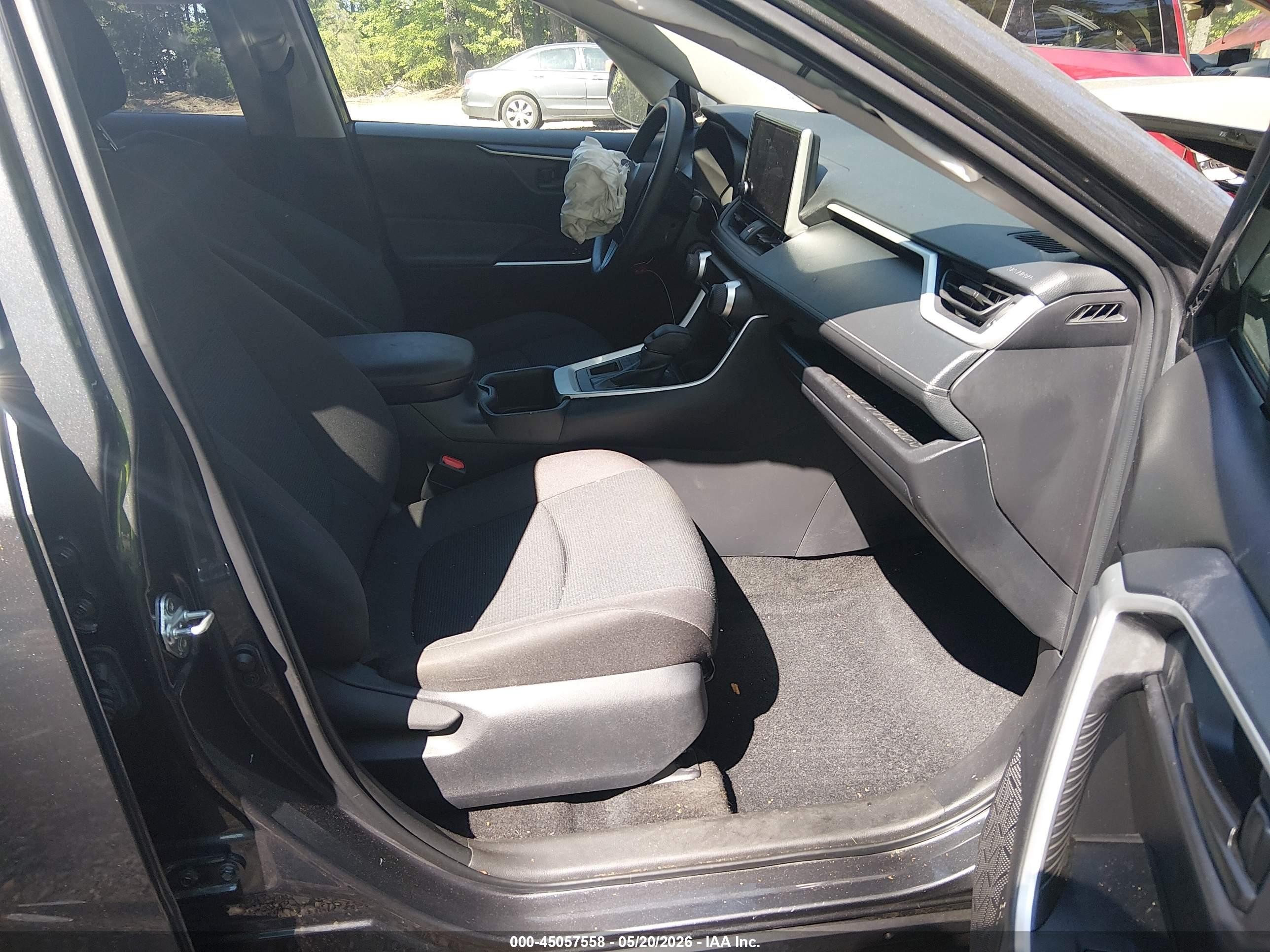 2025 Toyota Rav4 Le Gray vin: 2T3F1RFVXSW521630
