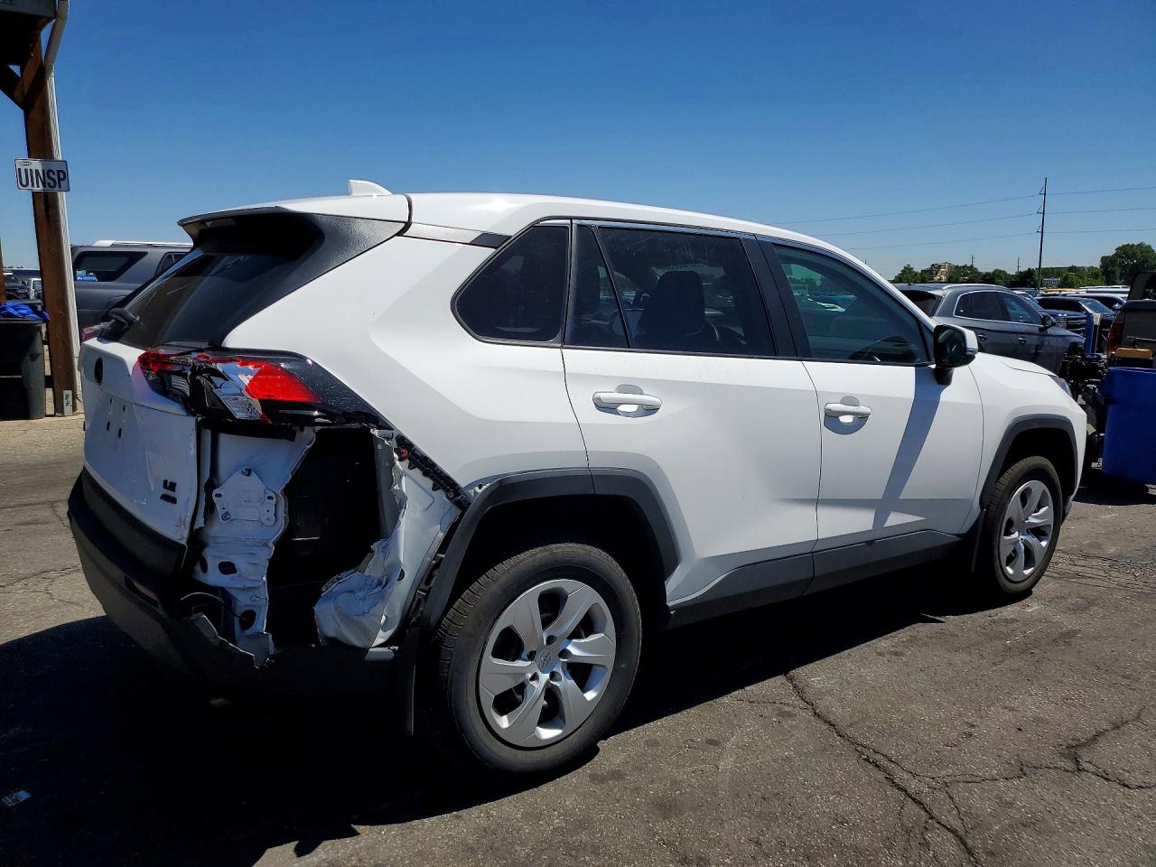 2022 Toyota Rav4 Le White vin: 2T3G1RFV3NC318525