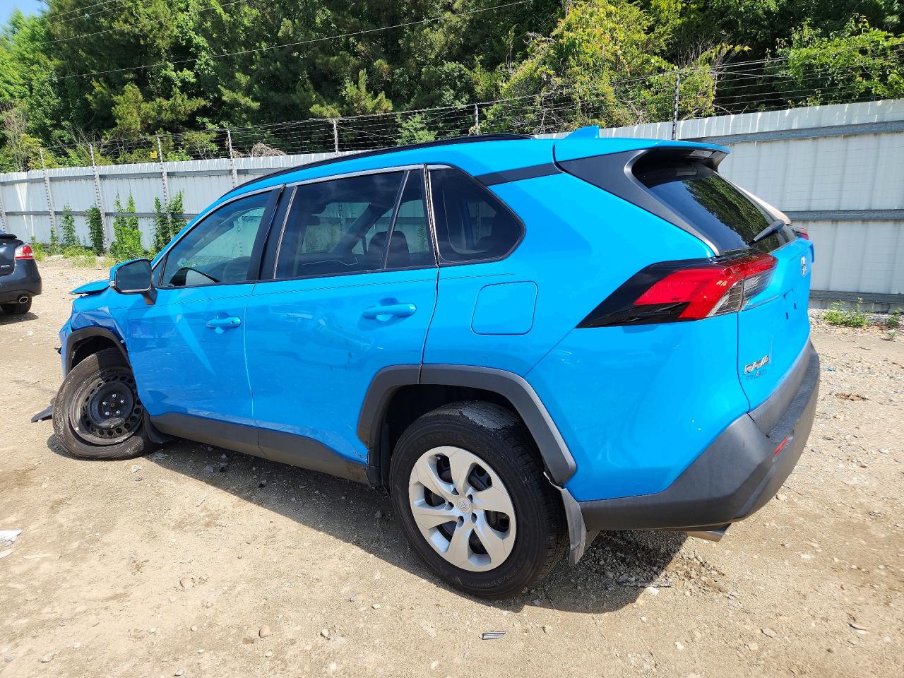 2019 Toyota Rav4 Le Blue vin: 2T3G1RFV4KC023462