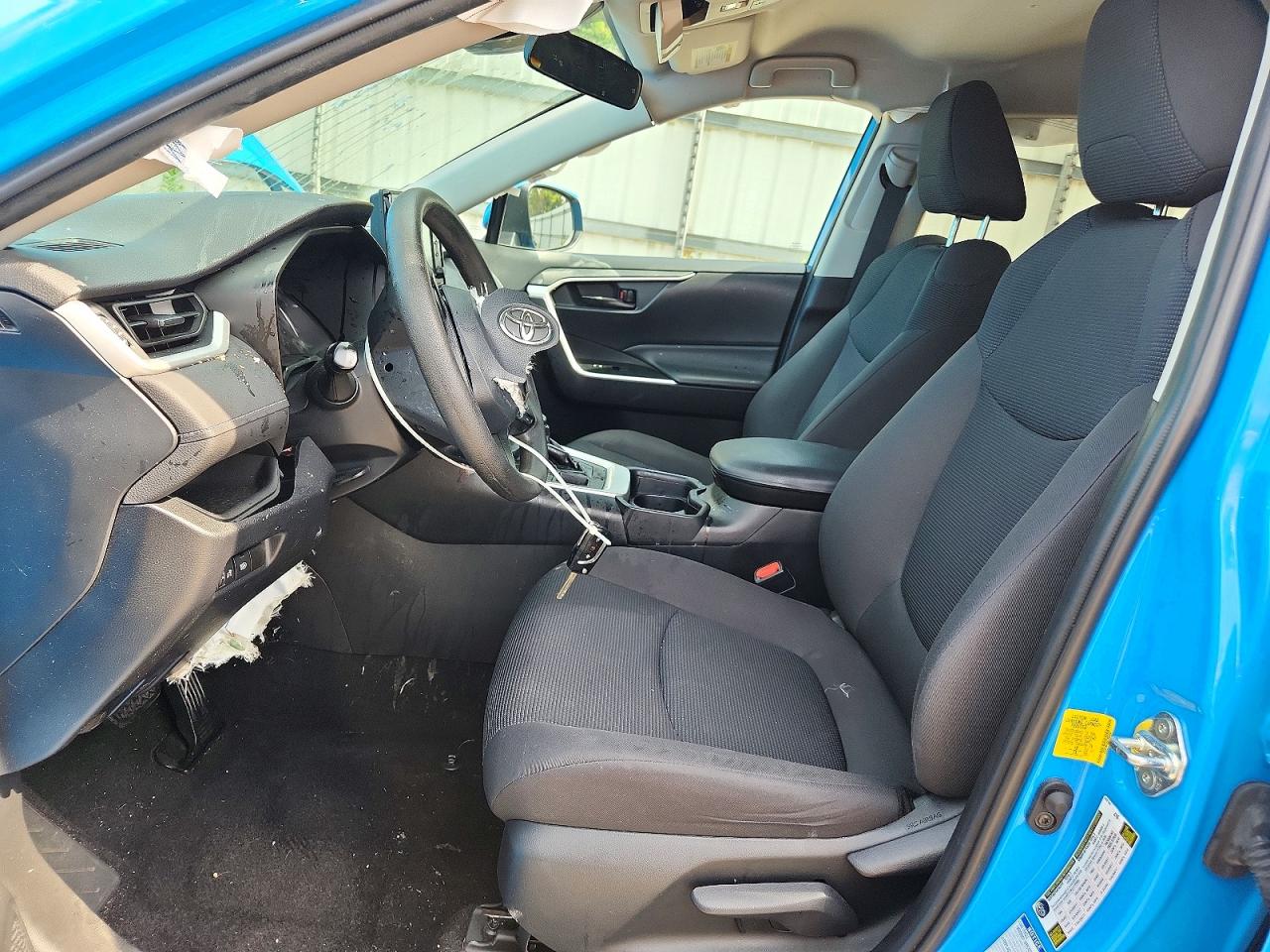 2019 Toyota Rav4 Le Blue vin: 2T3G1RFV4KC023462