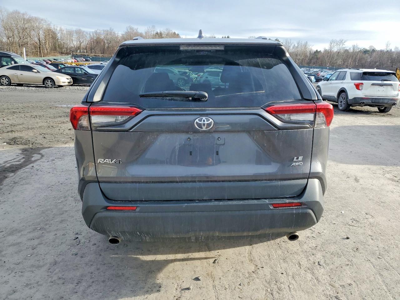 2020 Toyota Rav4 Le Gray vin: 2T3G1RFV5LW112473