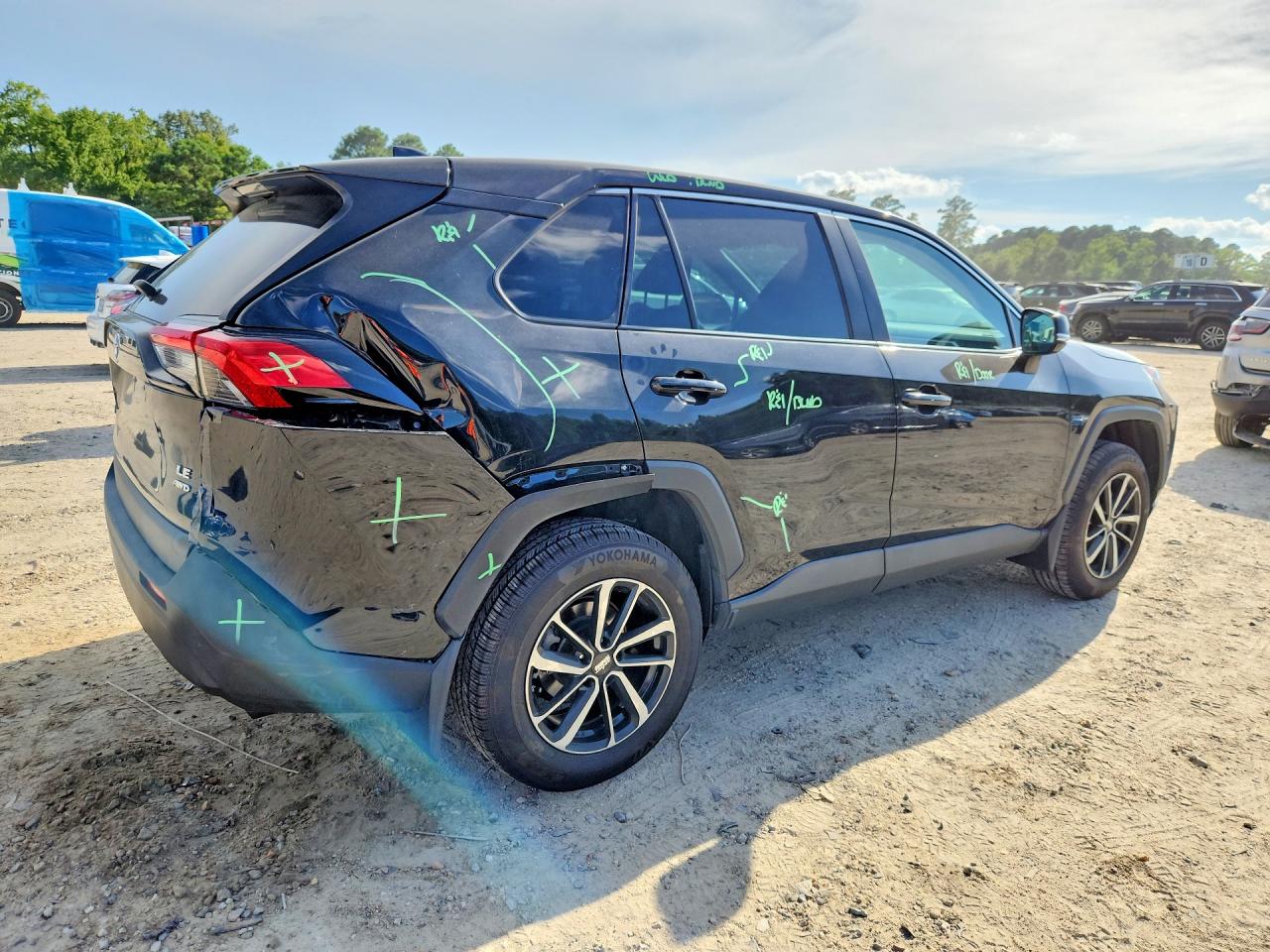 2022 Toyota Rav4 Le Black vin: 2T3G1RFV7NC262878