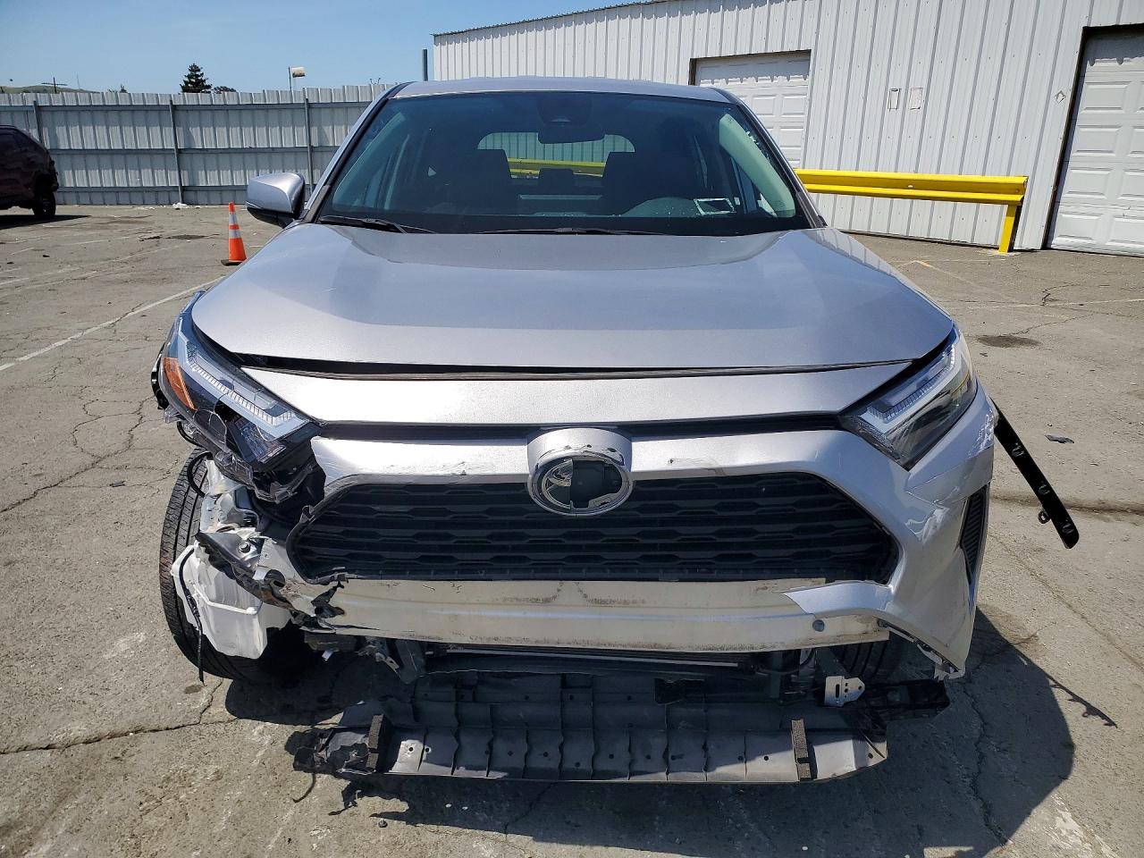 2023 Toyota Rav4 Le Silver vin: 2T3G1RFV7PC376642