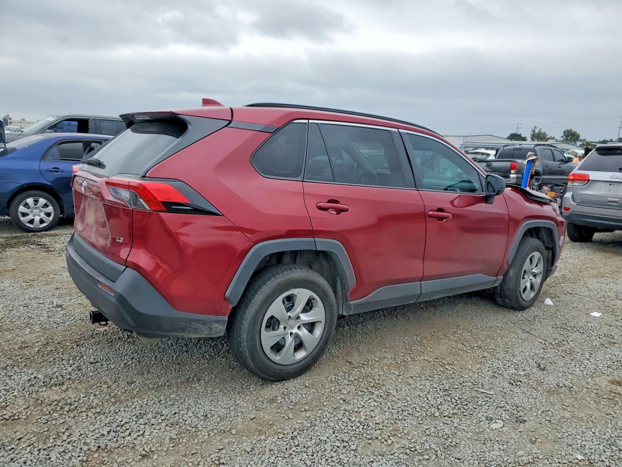 2019 Toyota Rav4 Le Red vin: 2T3H1RFV0KC008607