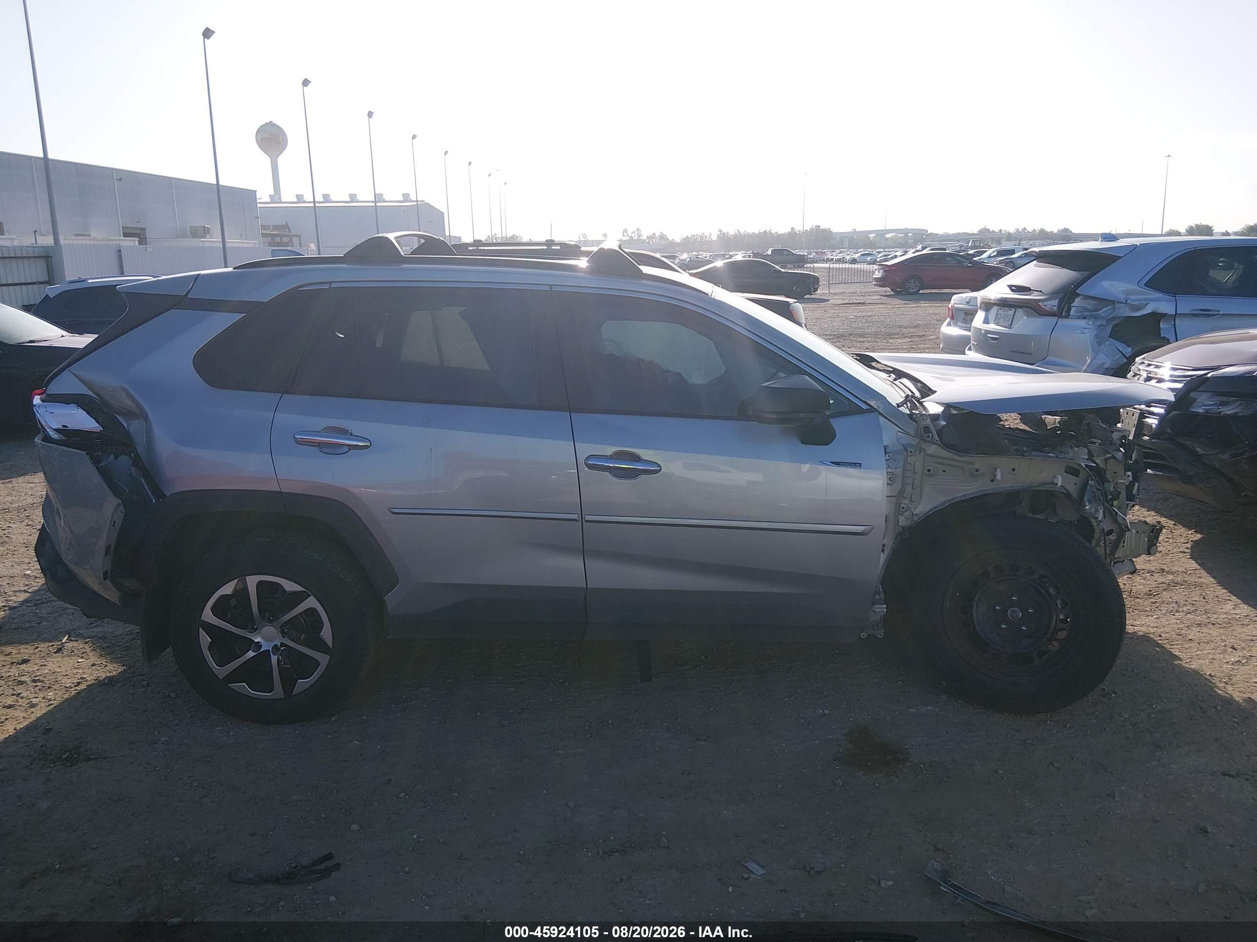 2019 Toyota Rav4 Le Silver vin: 2T3H1RFV0KW051889