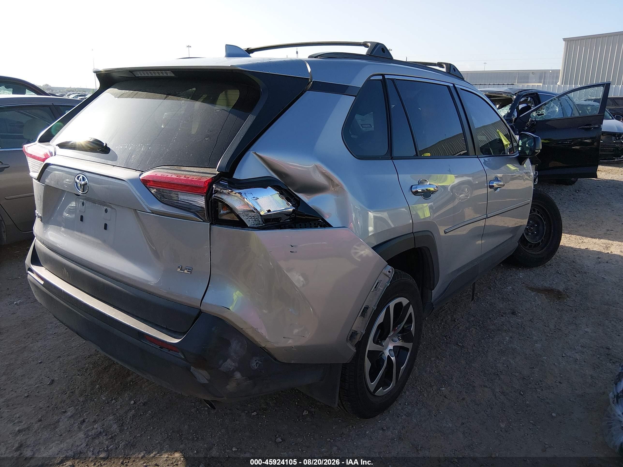 2019 Toyota Rav4 Le Silver vin: 2T3H1RFV0KW051889
