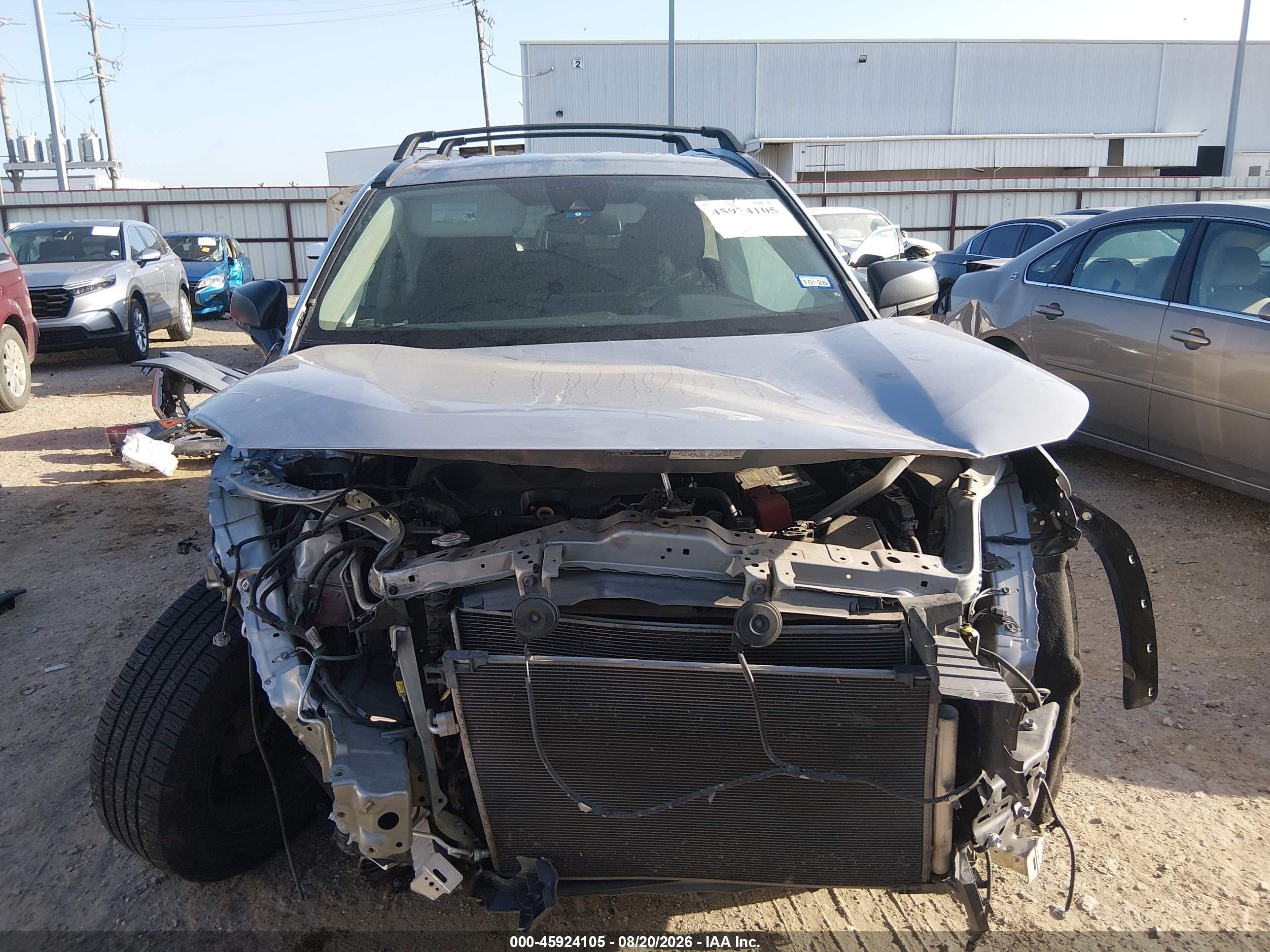 2019 Toyota Rav4 Le Silver vin: 2T3H1RFV0KW051889