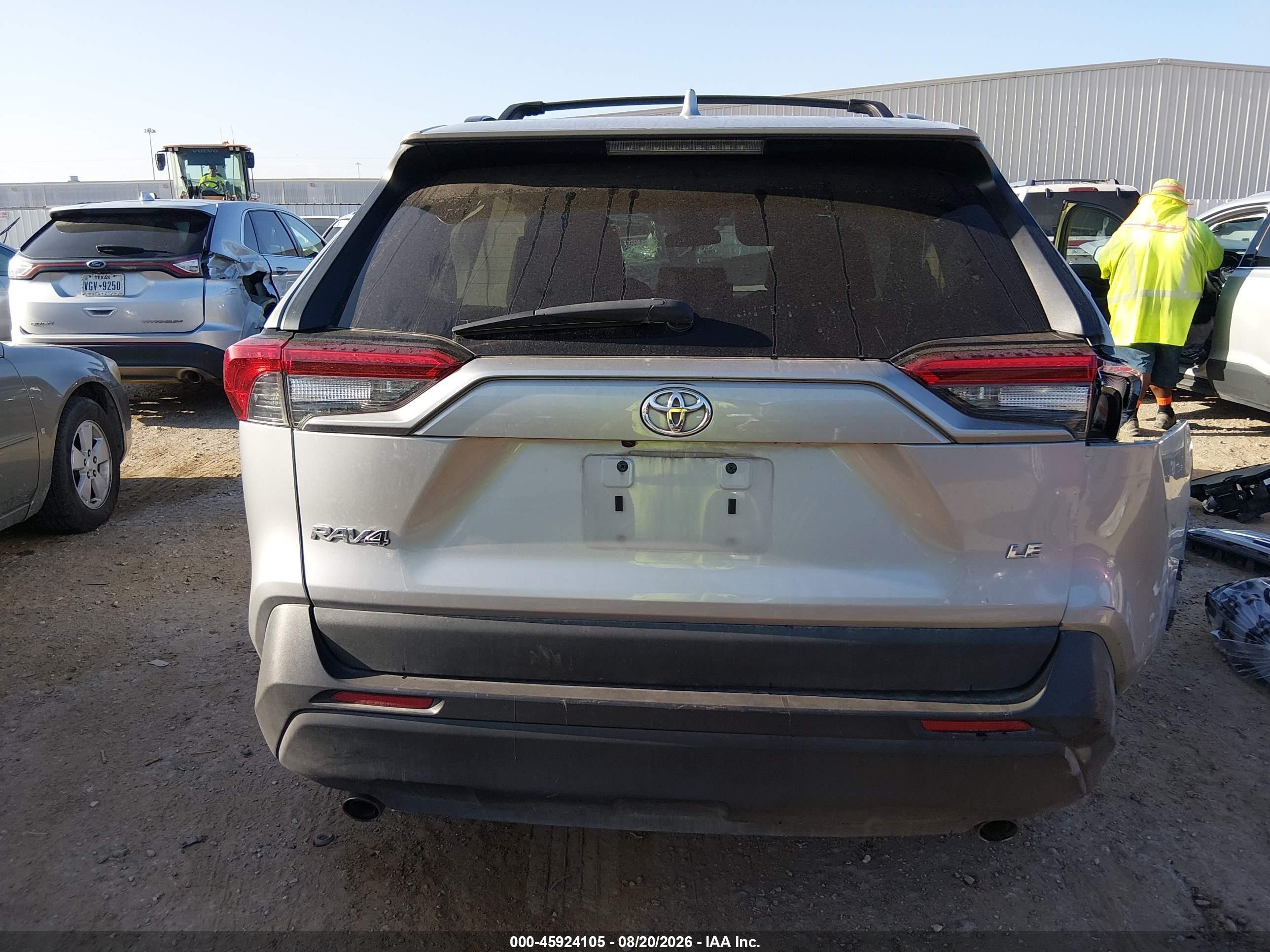 2019 Toyota Rav4 Le Silver vin: 2T3H1RFV0KW051889