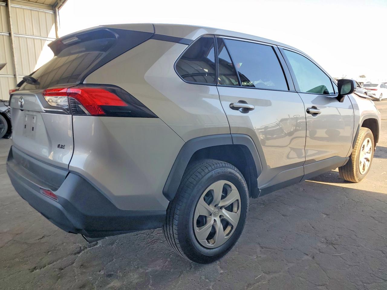 2023 Toyota Rav4 Le Silver vin: 2T3H1RFV0PC240874