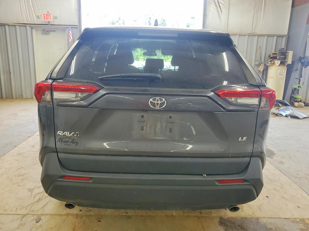 2023 Toyota Rav4 Le Gray vin: 2T3H1RFV1PW242549