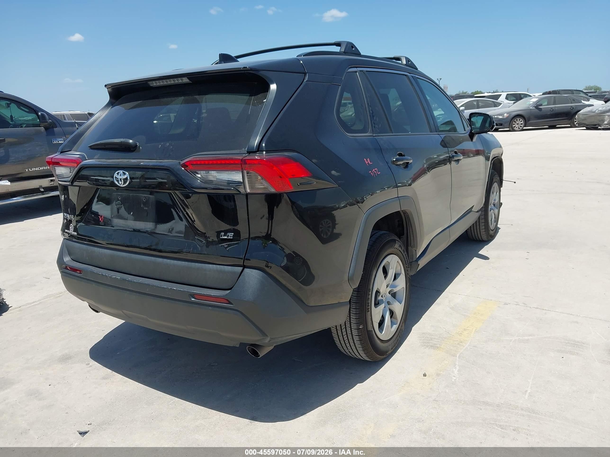 2021 Toyota Rav4 Le Черный vin: 2T3H1RFV3MC098192