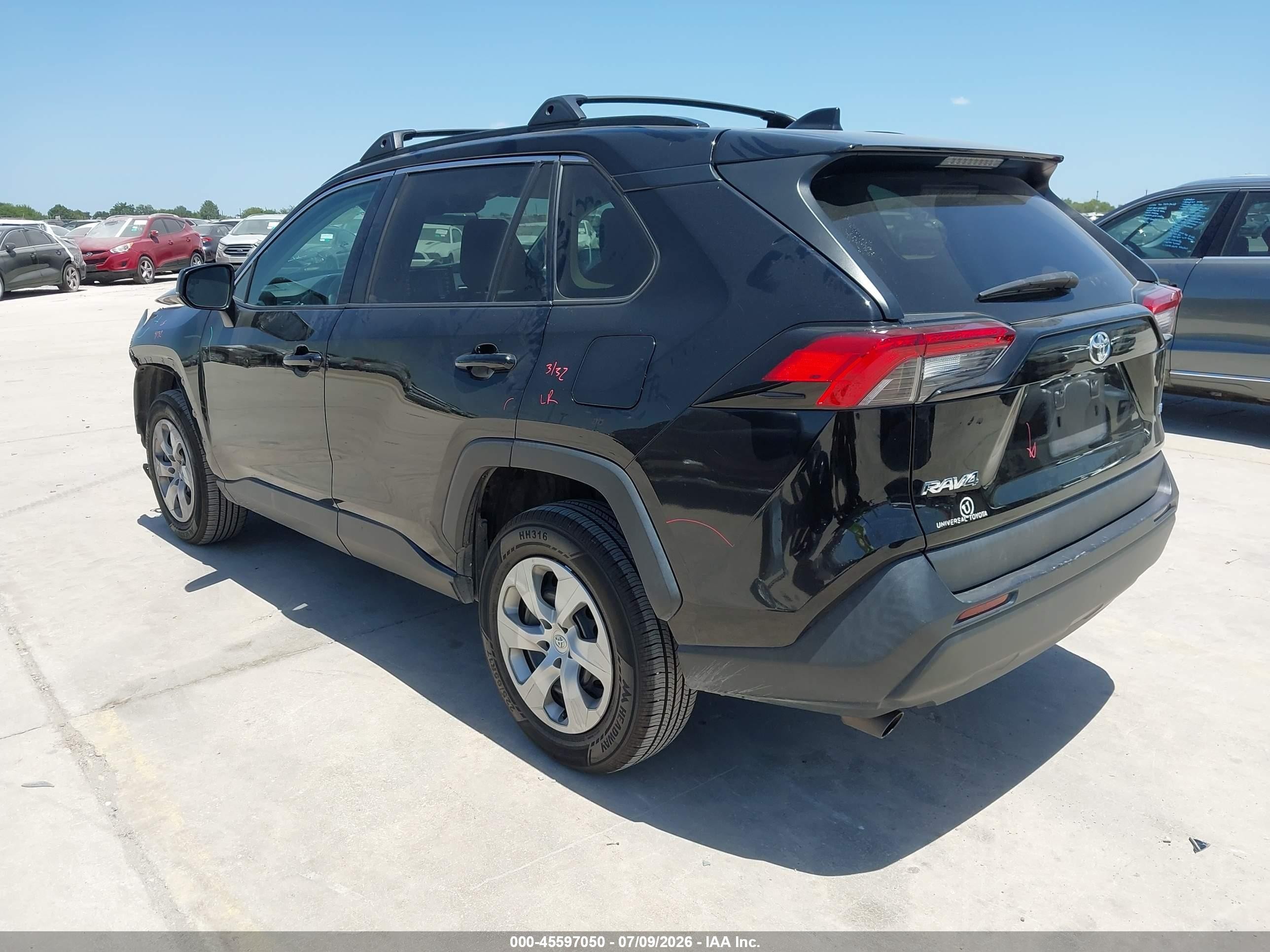 2021 Toyota Rav4 Le Черный vin: 2T3H1RFV3MC098192