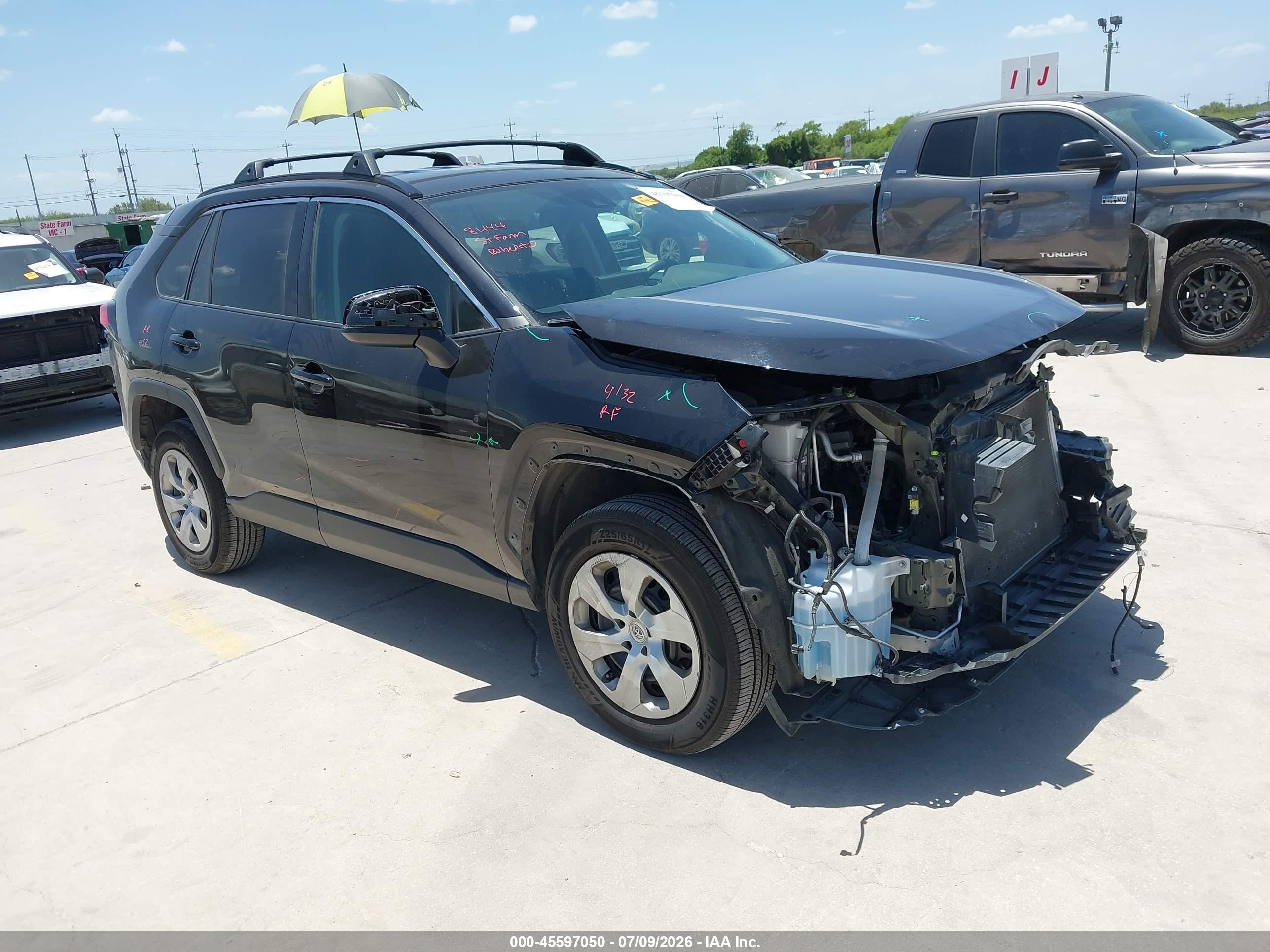 2021 Toyota Rav4 Le Black vin: 2T3H1RFV3MC098192