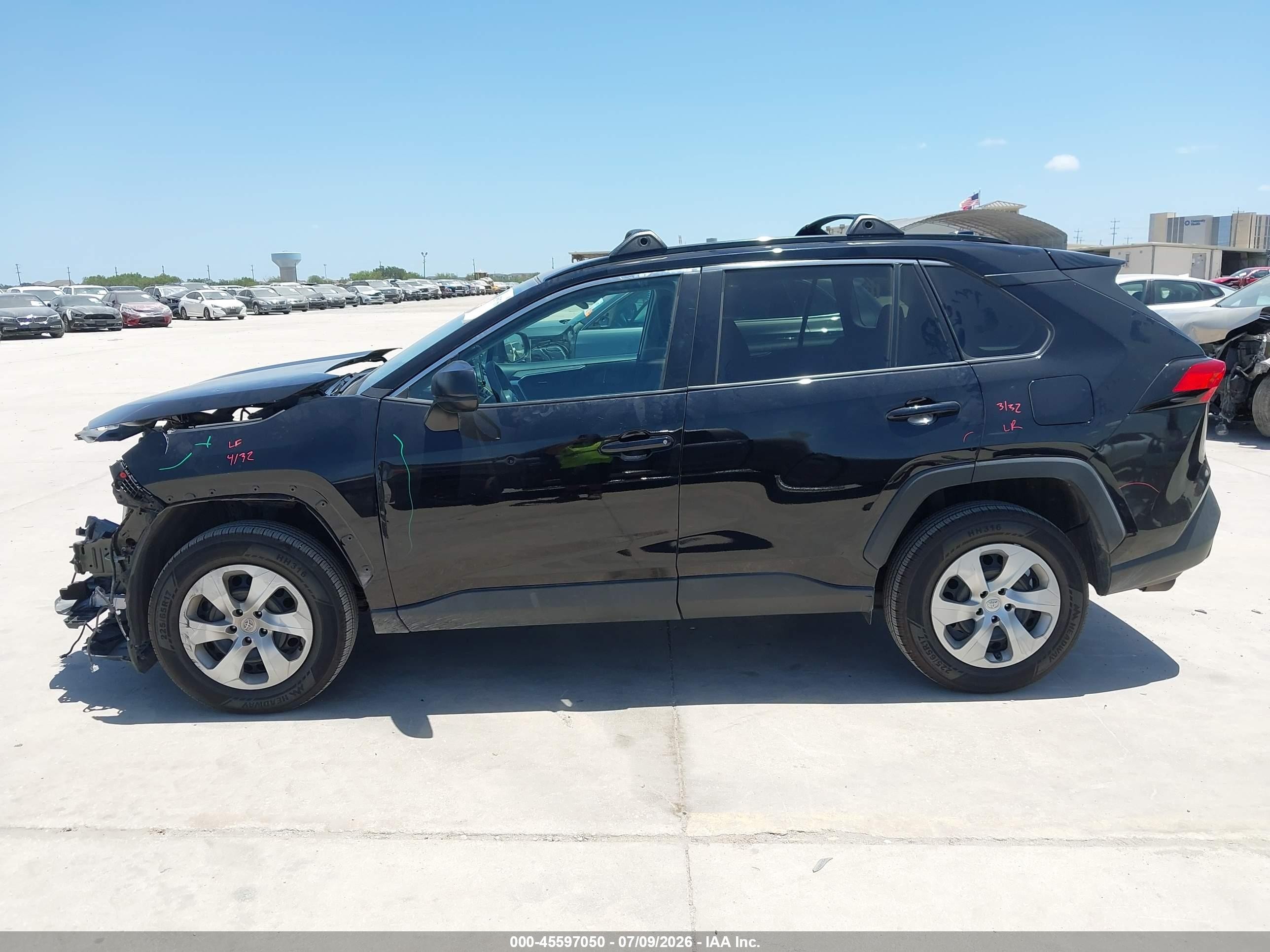 2021 Toyota Rav4 Le Черный vin: 2T3H1RFV3MC098192