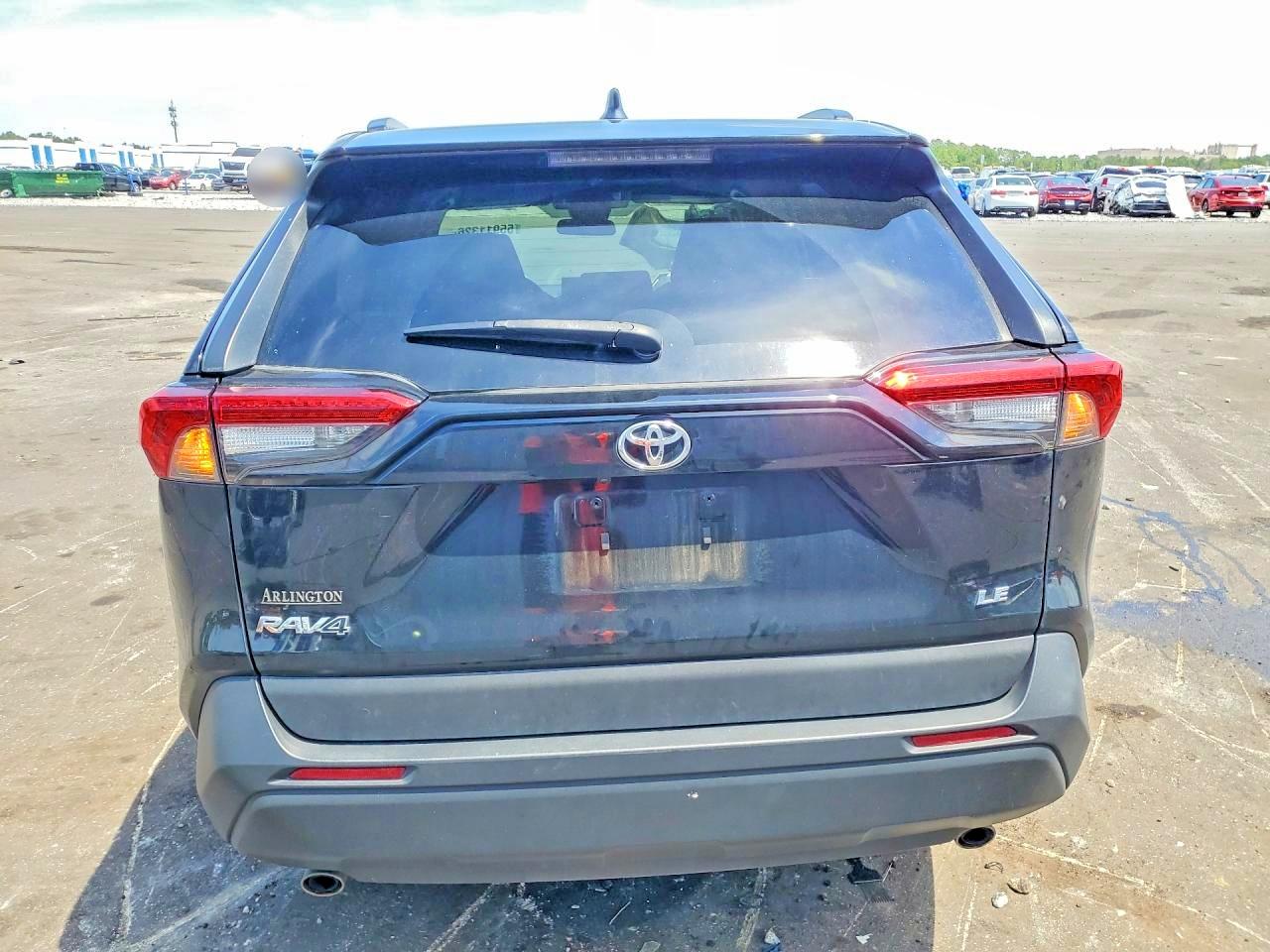 2021 Toyota Rav4 Le Black vin: 2T3H1RFV3MC155586