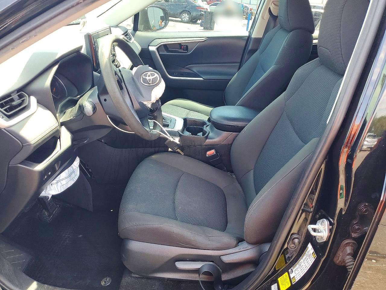 2021 Toyota Rav4 Le Black vin: 2T3H1RFV3MC155586