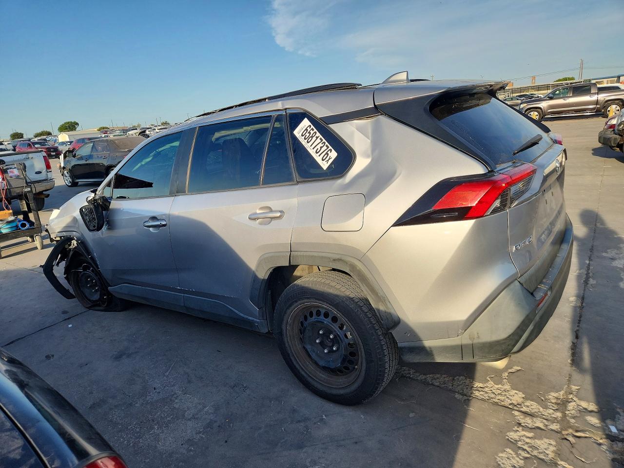 2020 Toyota Rav4 Le Gray vin: 2T3H1RFV4LC039702