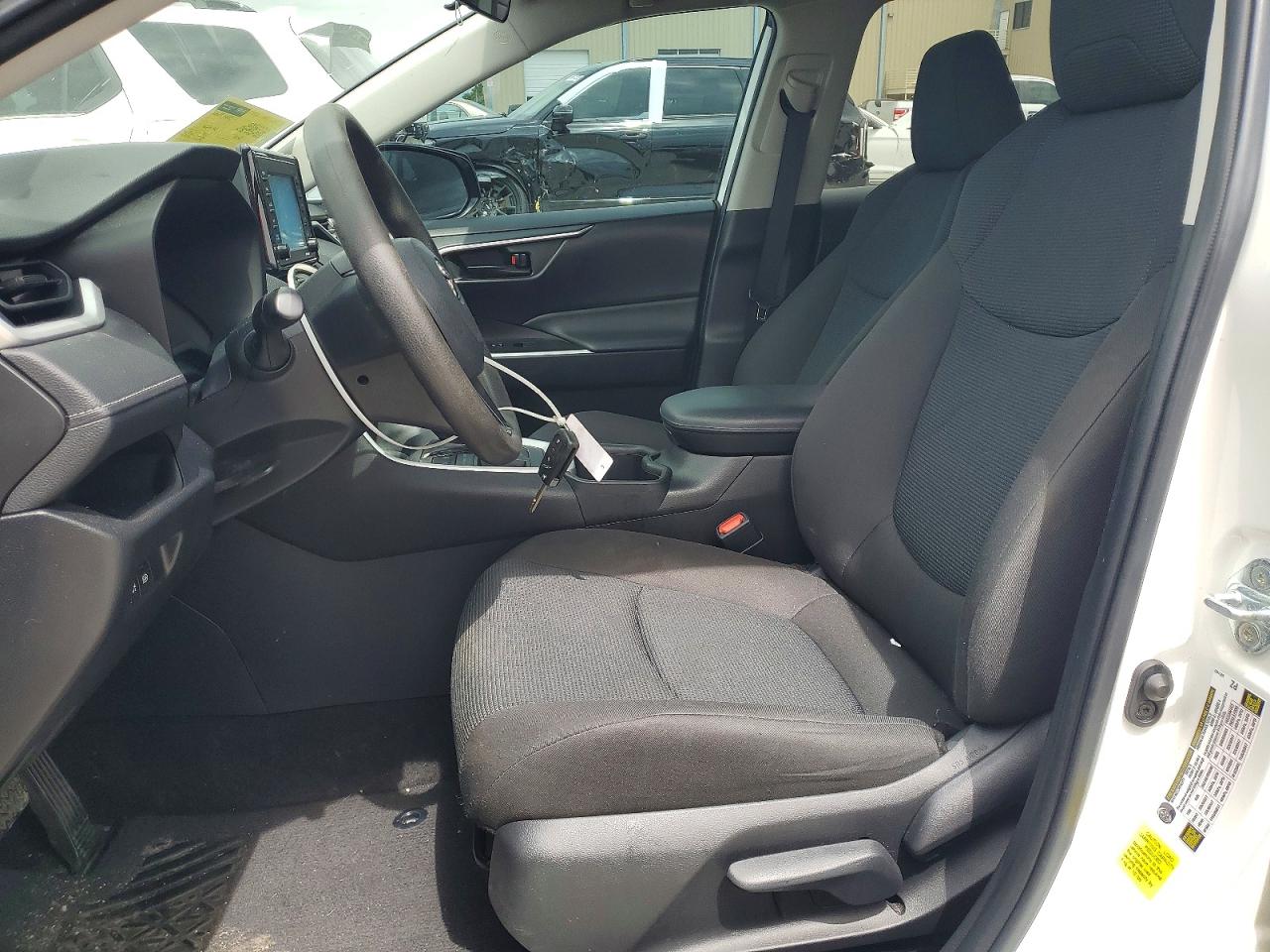 2022 Toyota Rav4 Le White vin: 2T3H1RFV4NC180840