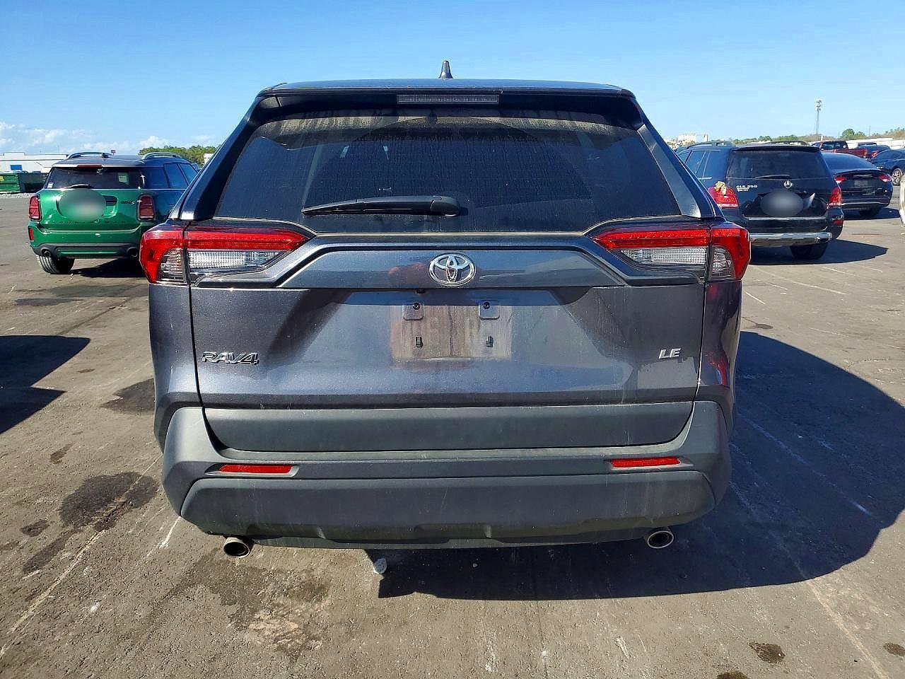 2025 Toyota Rav4 Le Gray vin: 2T3H1RFV4SC317884