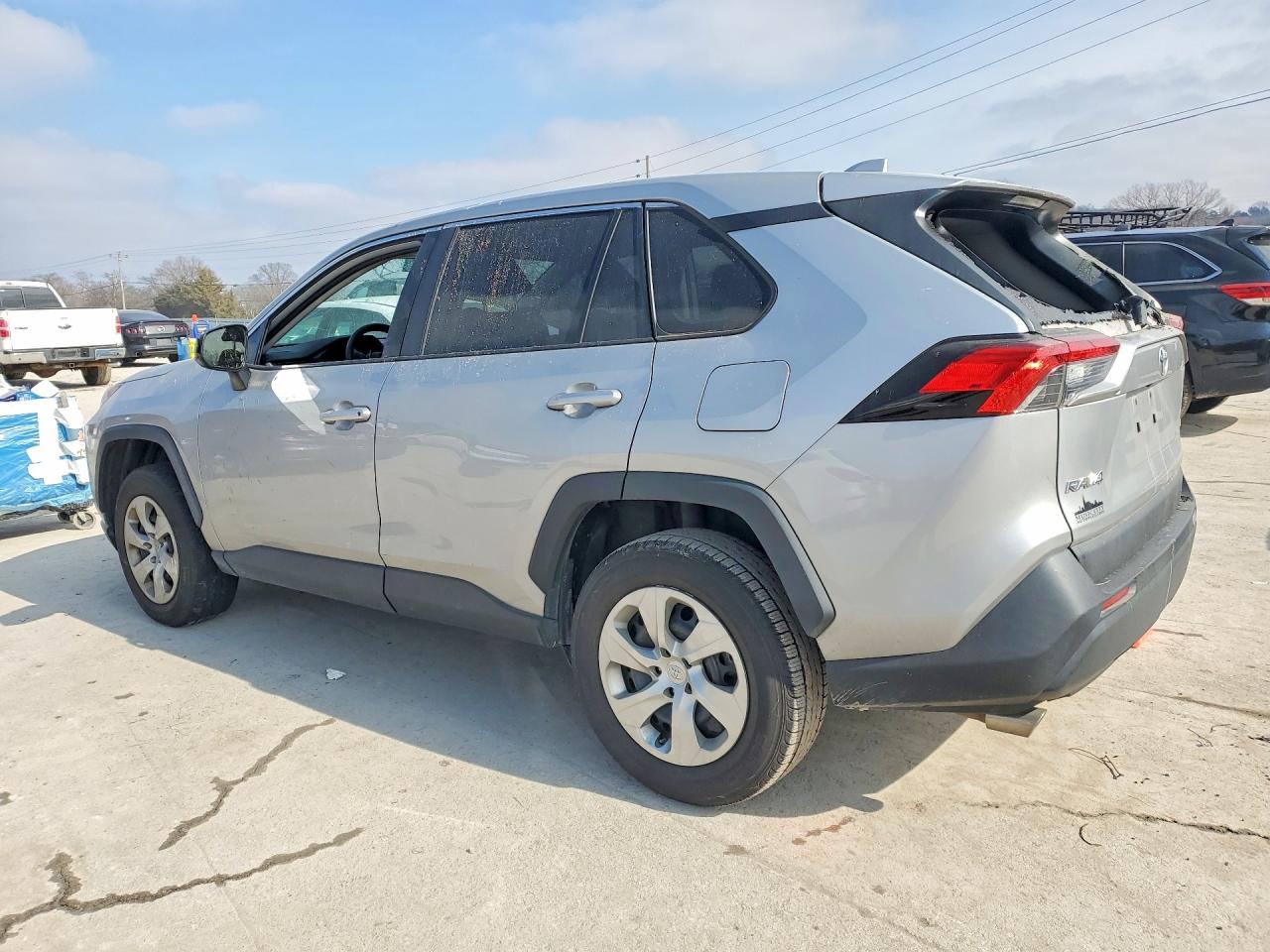 2022 Toyota Rav4 Le Silver vin: 2T3H1RFV5NW200222