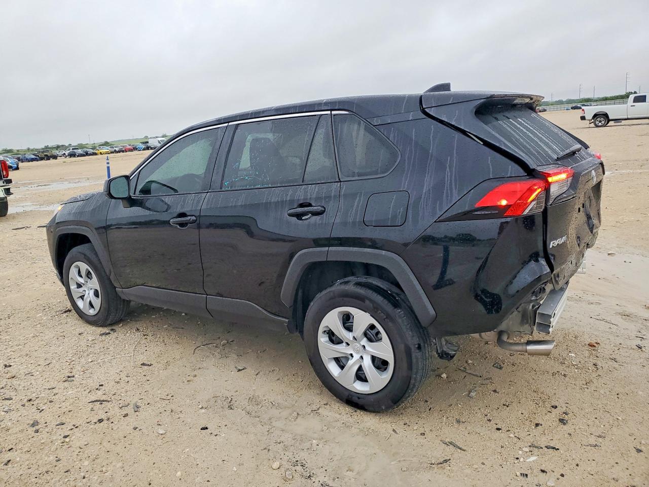 2025 Toyota Rav4 Le Black vin: 2T3H1RFV6SW413630