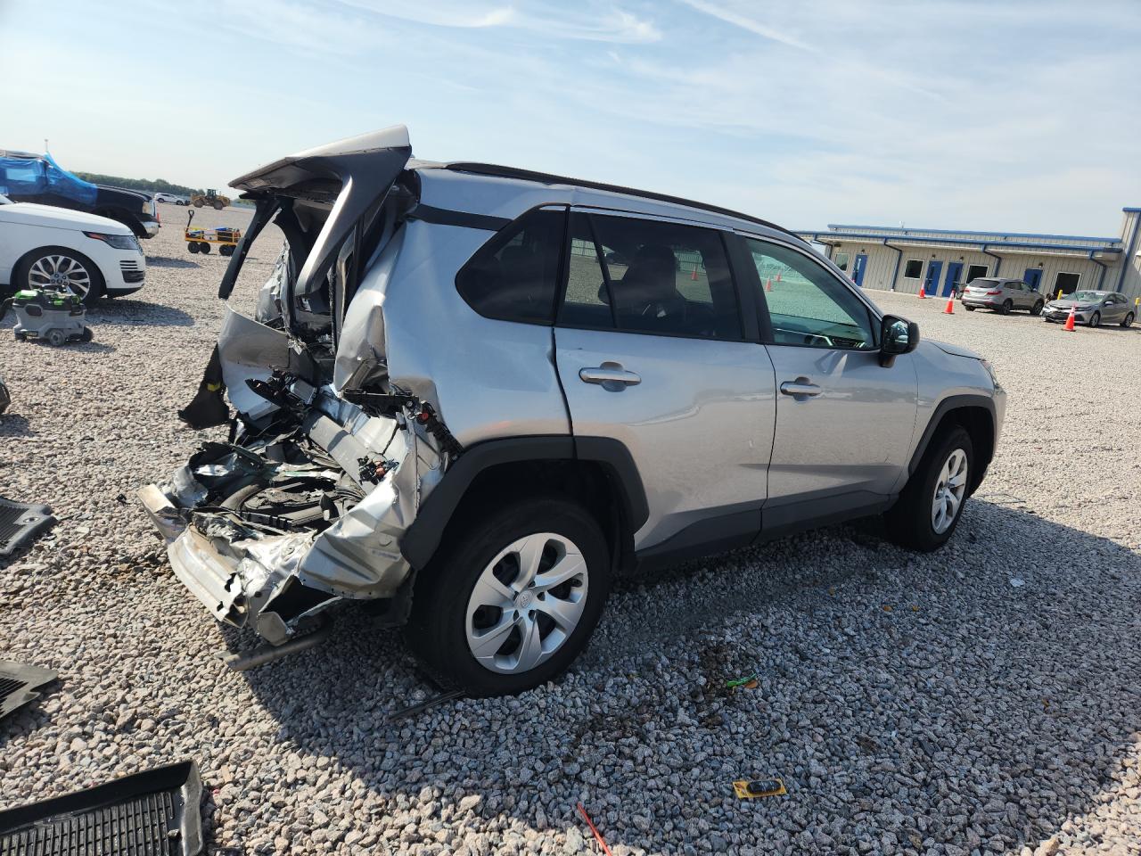 2021 Toyota Rav4 Le Серебряный vin: 2T3H1RFV7MW127076