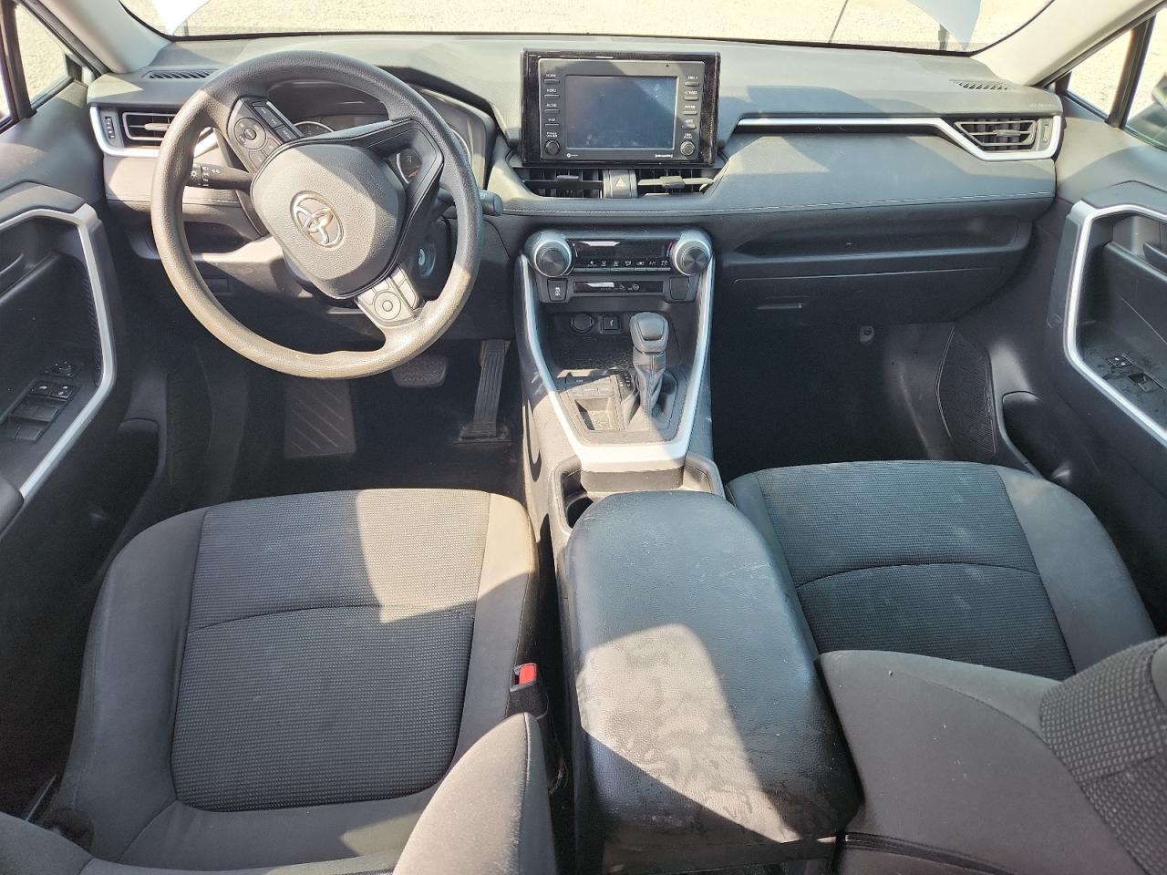 2021 Toyota Rav4 Le Серебряный vin: 2T3H1RFV7MW127076