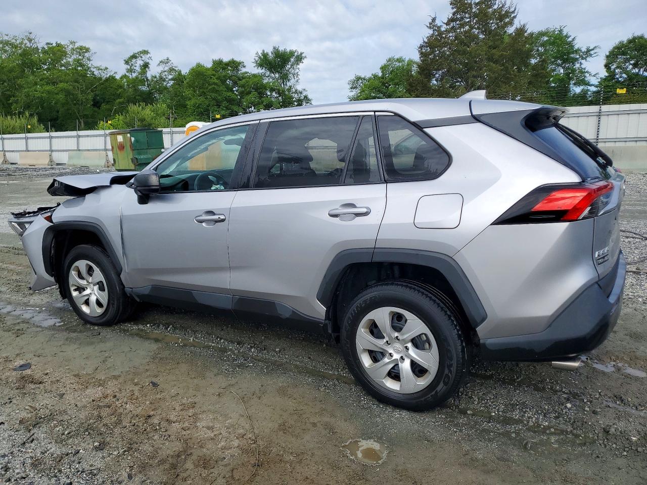 2022 Toyota Rav4 Le Silver vin: 2T3H1RFV8NC209028