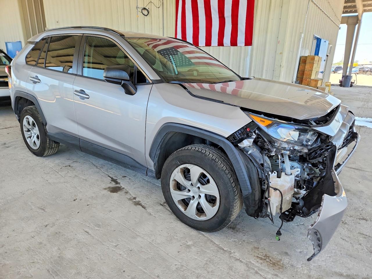 2020 Toyota Rav4 Le Серебряный vin: 2T3H1RFV9LC061758