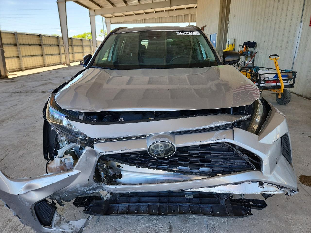 2020 Toyota Rav4 Le Серебряный vin: 2T3H1RFV9LC061758