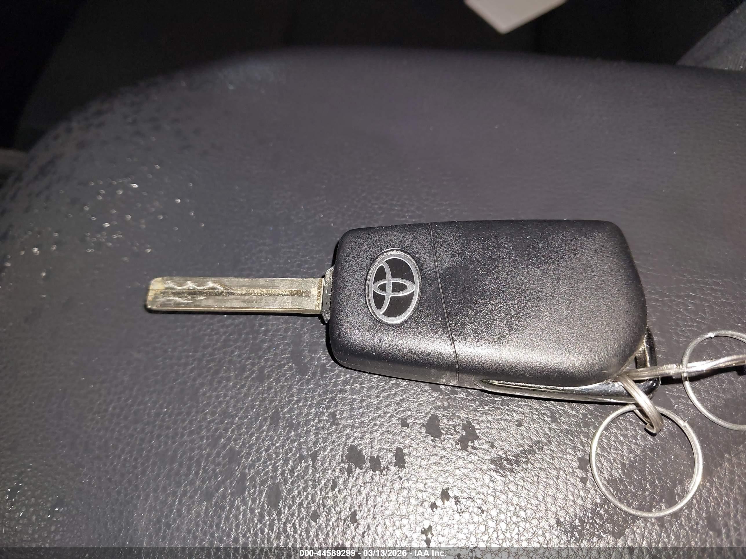 2024 Toyota Rav4 Le Серебряный vin: 2T3H1RFV9RW336407
