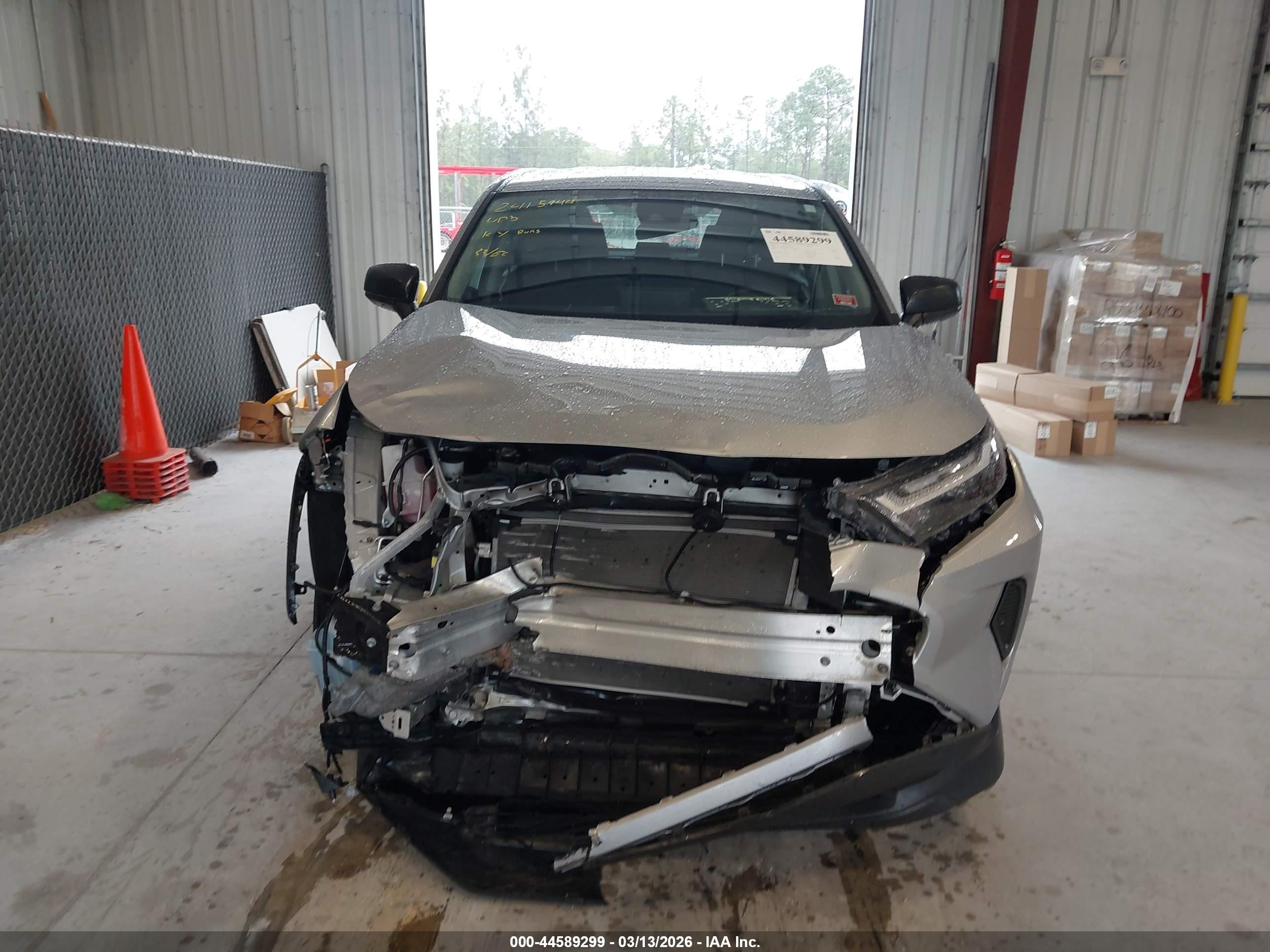 2024 Toyota Rav4 Le Серебряный vin: 2T3H1RFV9RW336407