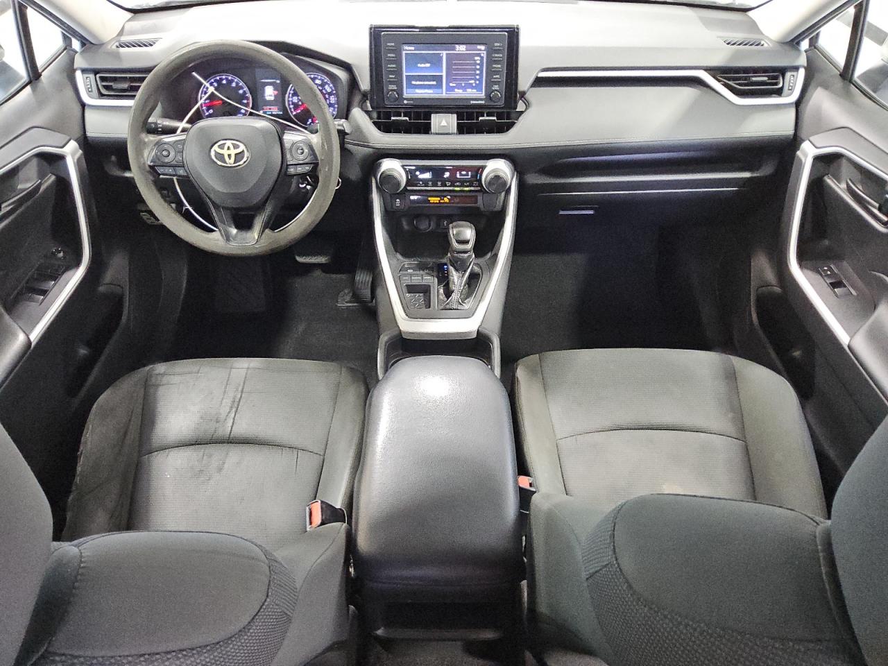 2021 Toyota Rav4 Le Белый vin: 2T3H1RFVXMC163183 Damage: Left Front Seat Cushion, Torn, > 12 Inches