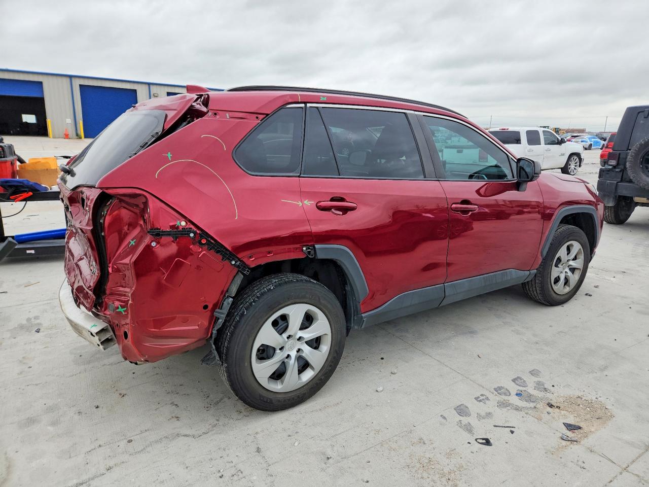 2021 Toyota Rav4 Le Бордовый vin: 2T3H1RFVXMW136788