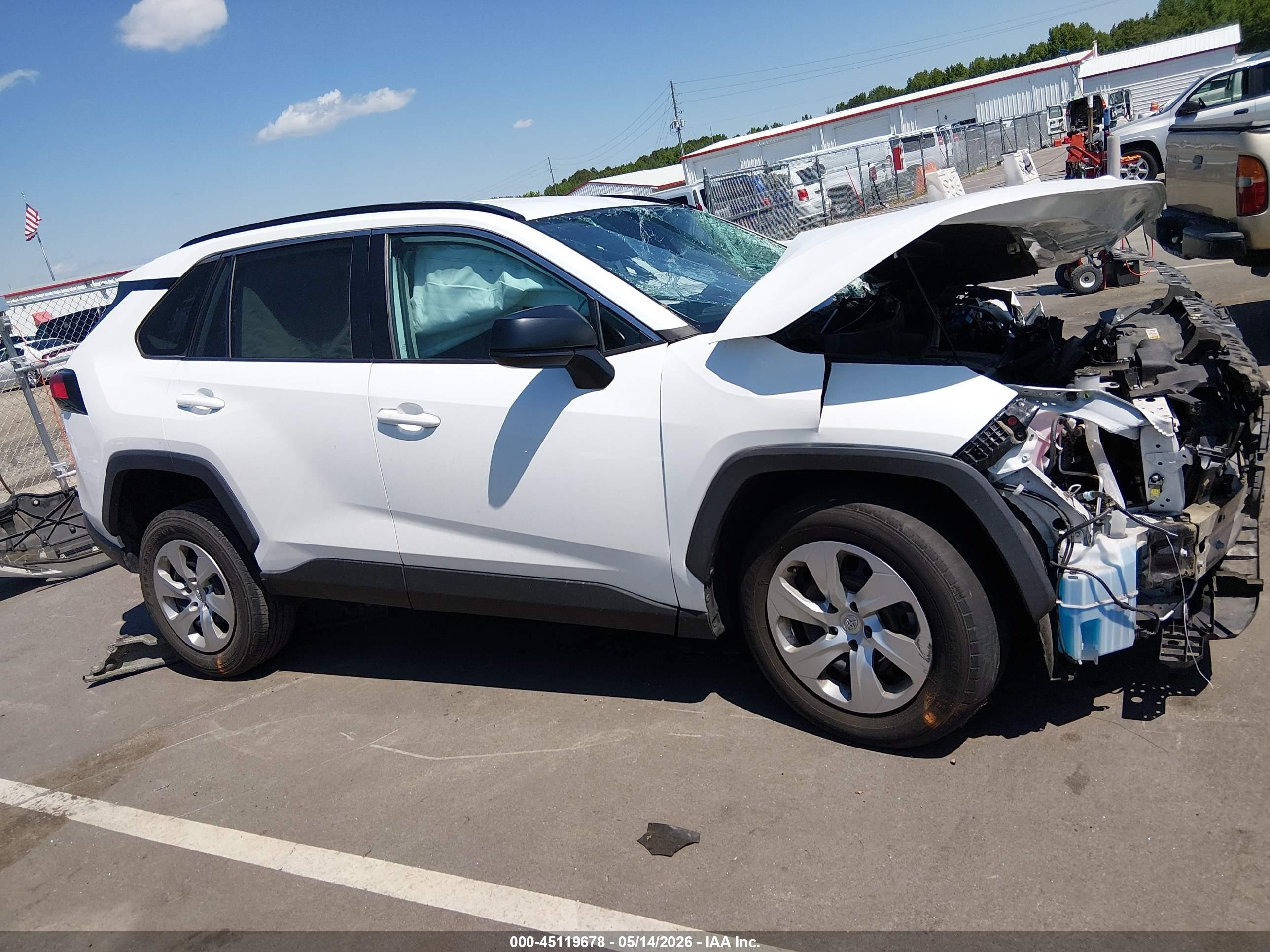 2021 Toyota Rav4 Le White vin: 2T3H1RFVXMW145846