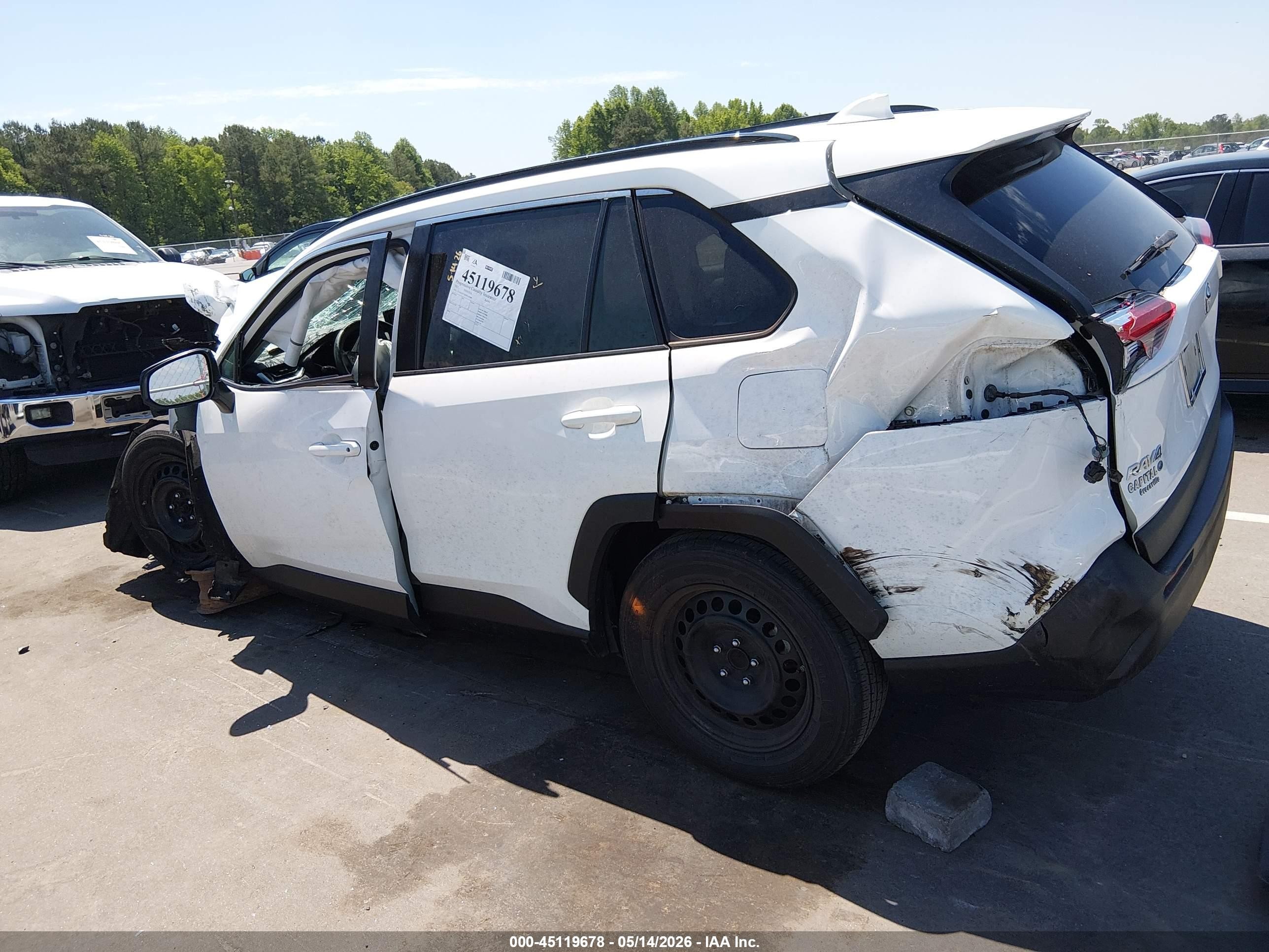 2021 Toyota Rav4 Le White vin: 2T3H1RFVXMW145846