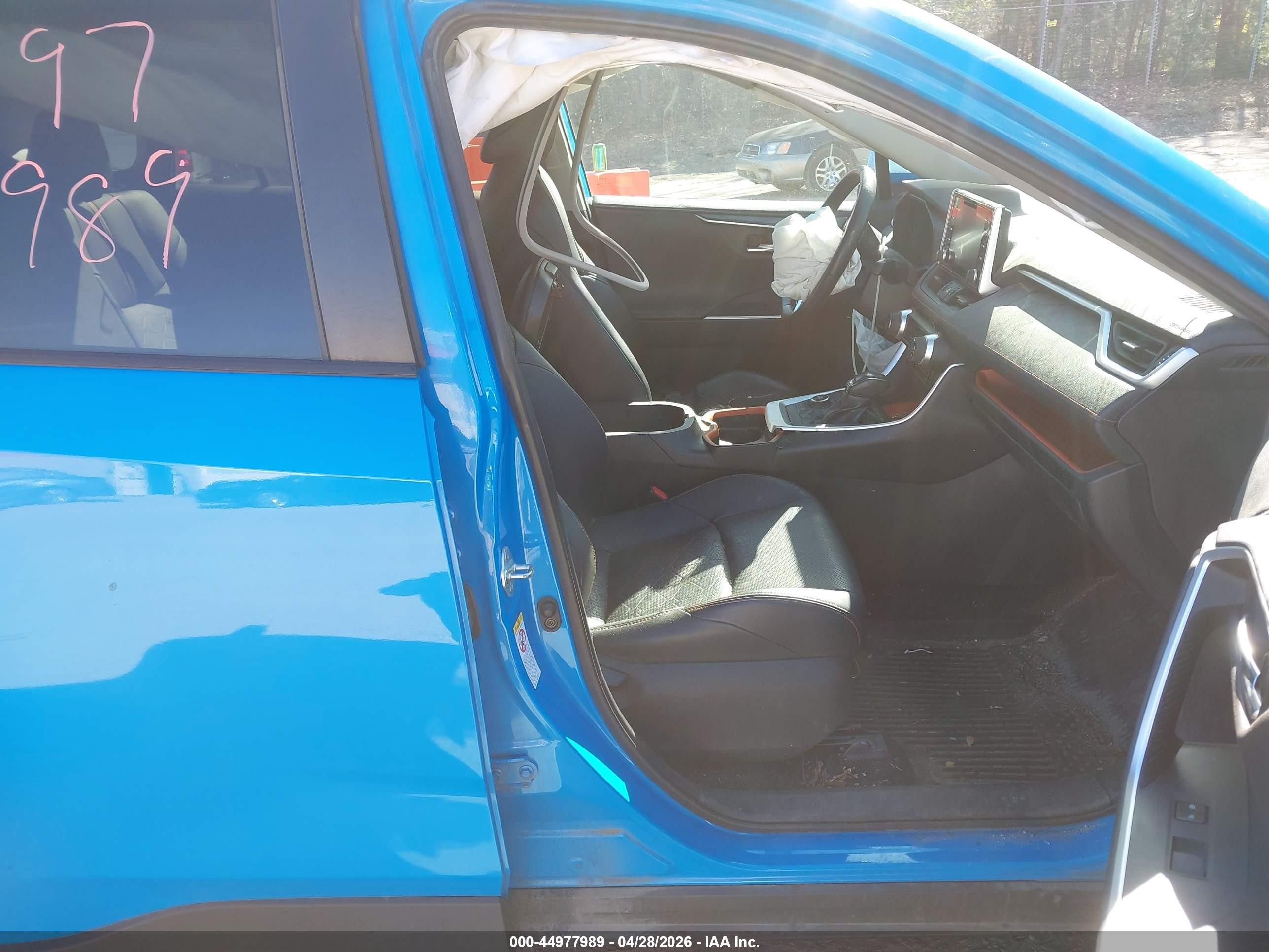 2019 Toyota Rav4 Adventure Синий vin: 2T3J1RFV4KW008612
