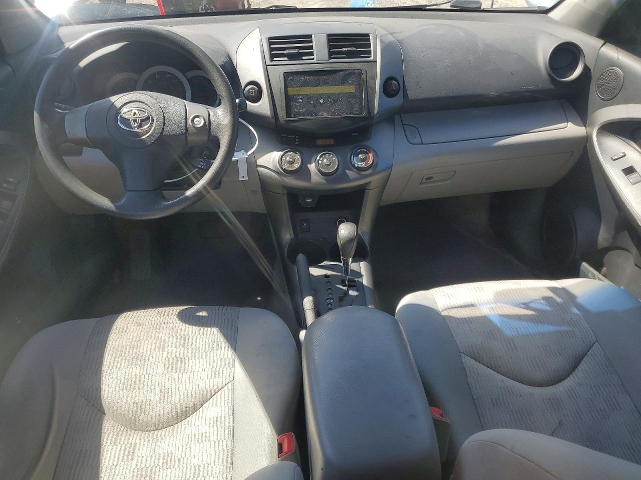 2010 Toyota Rav4 Base White vin: 2T3JF4DV0AW069879