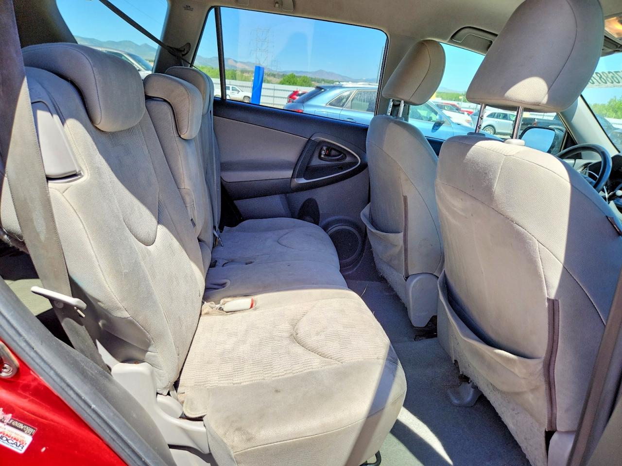 2011 Toyota Rav4 Base Red vin: 2T3JF4DV0BW126891