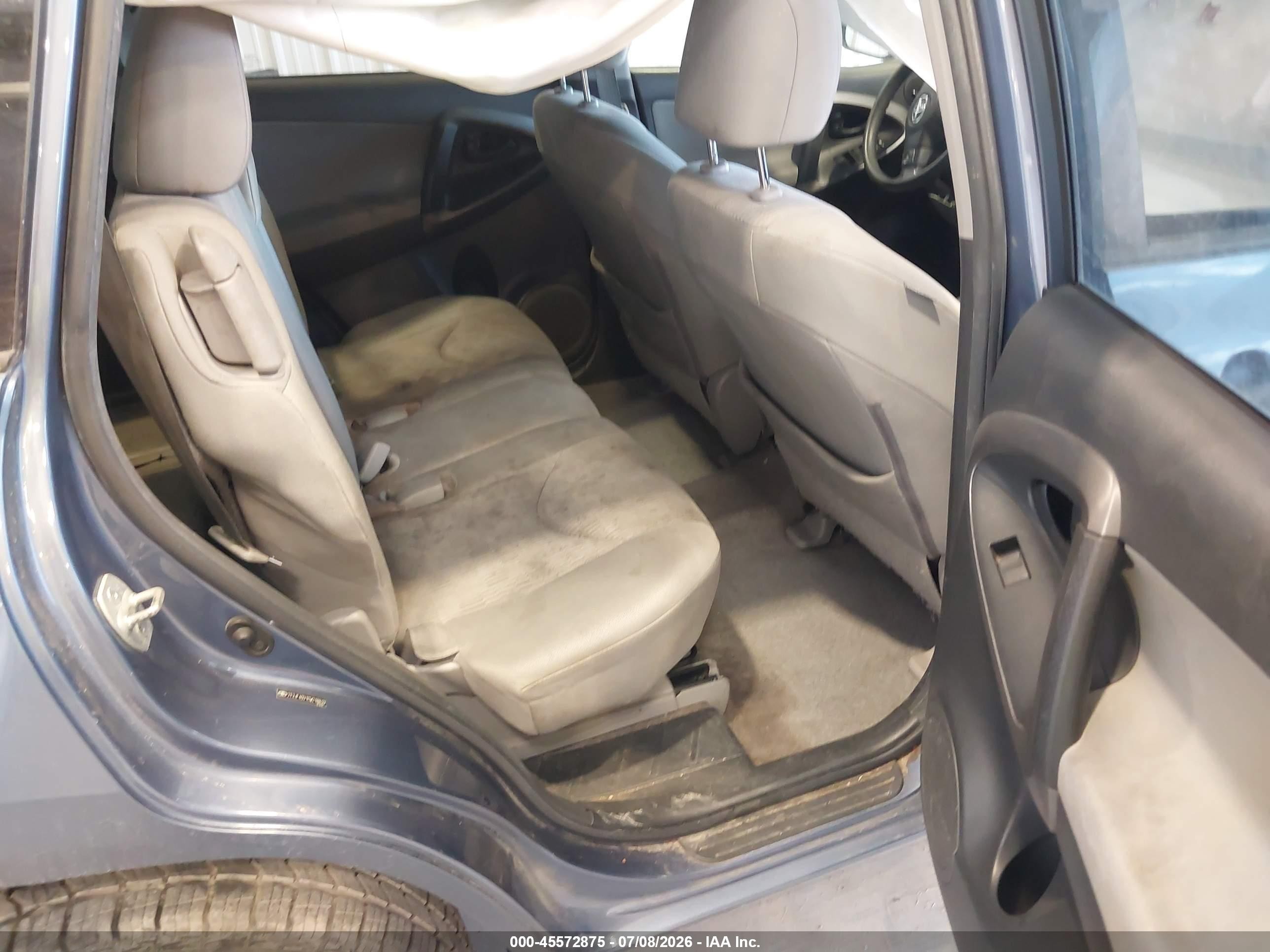 2012 Toyota Rav4   Blue vin: 2T3JF4DV1CW218819