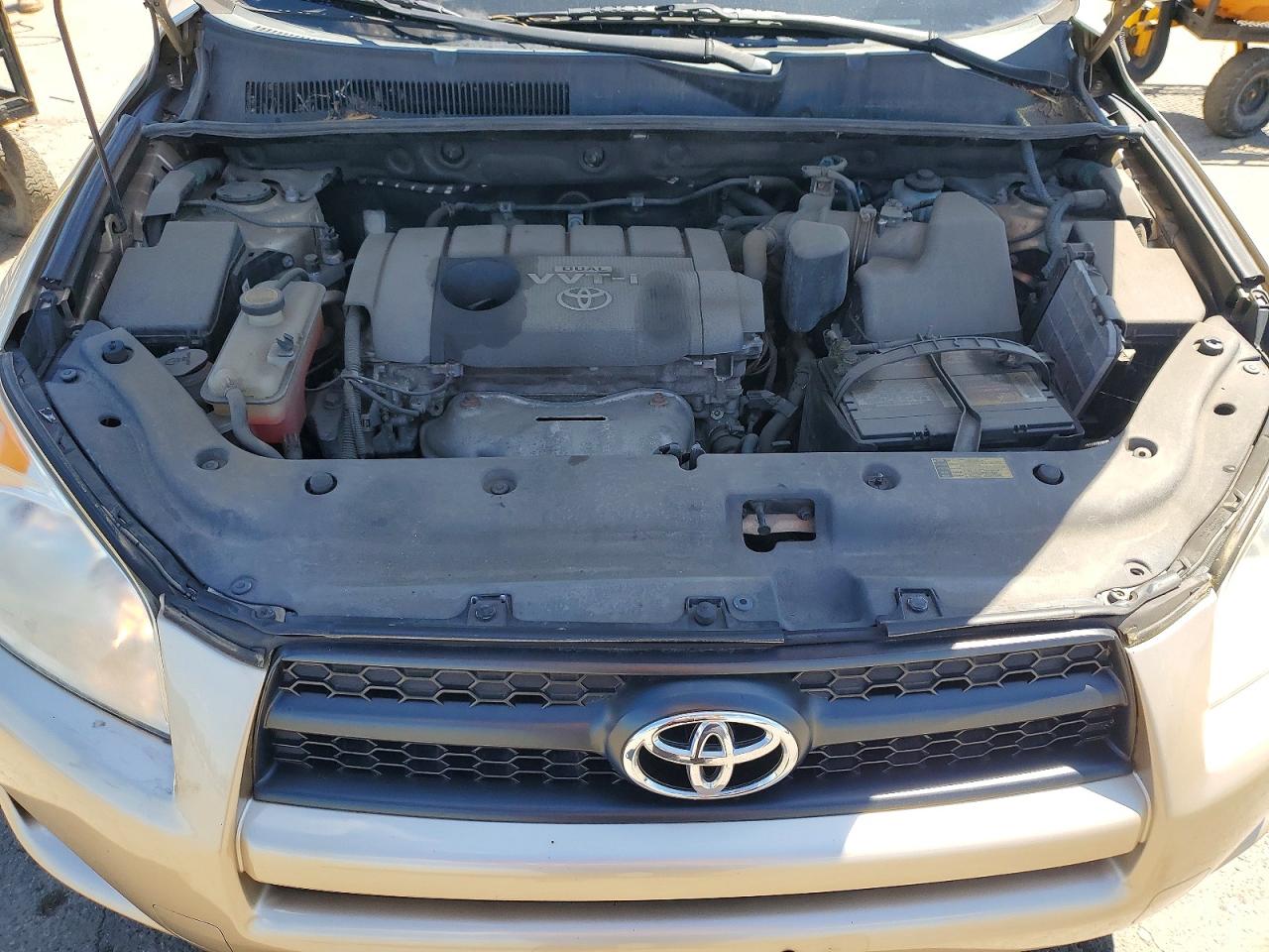 2010 Toyota Rav4 Base Tan vin: 2T3JF4DV4AW069500