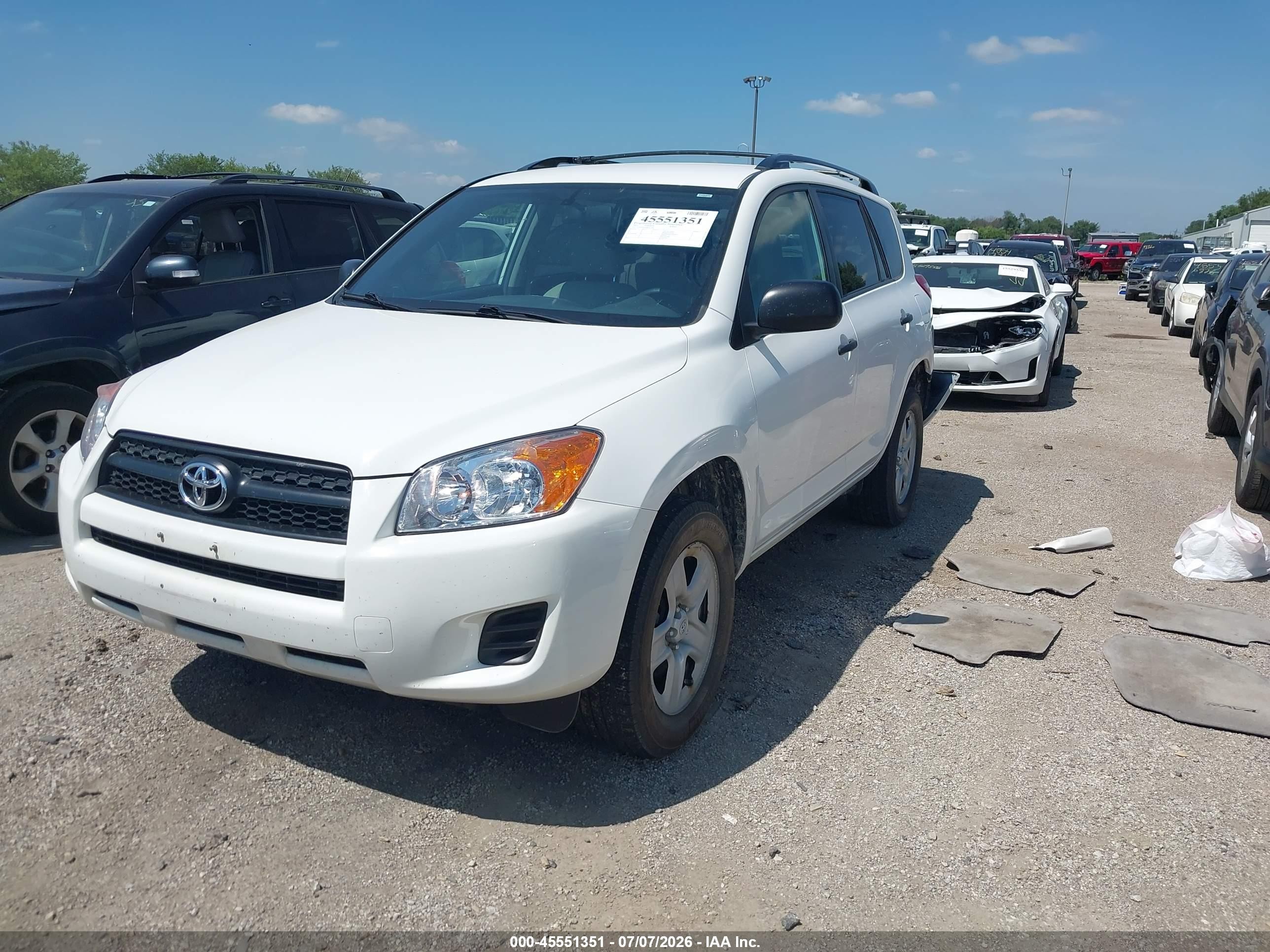 2011 Toyota Rav4   White vin: 2T3JF4DV4BW142334