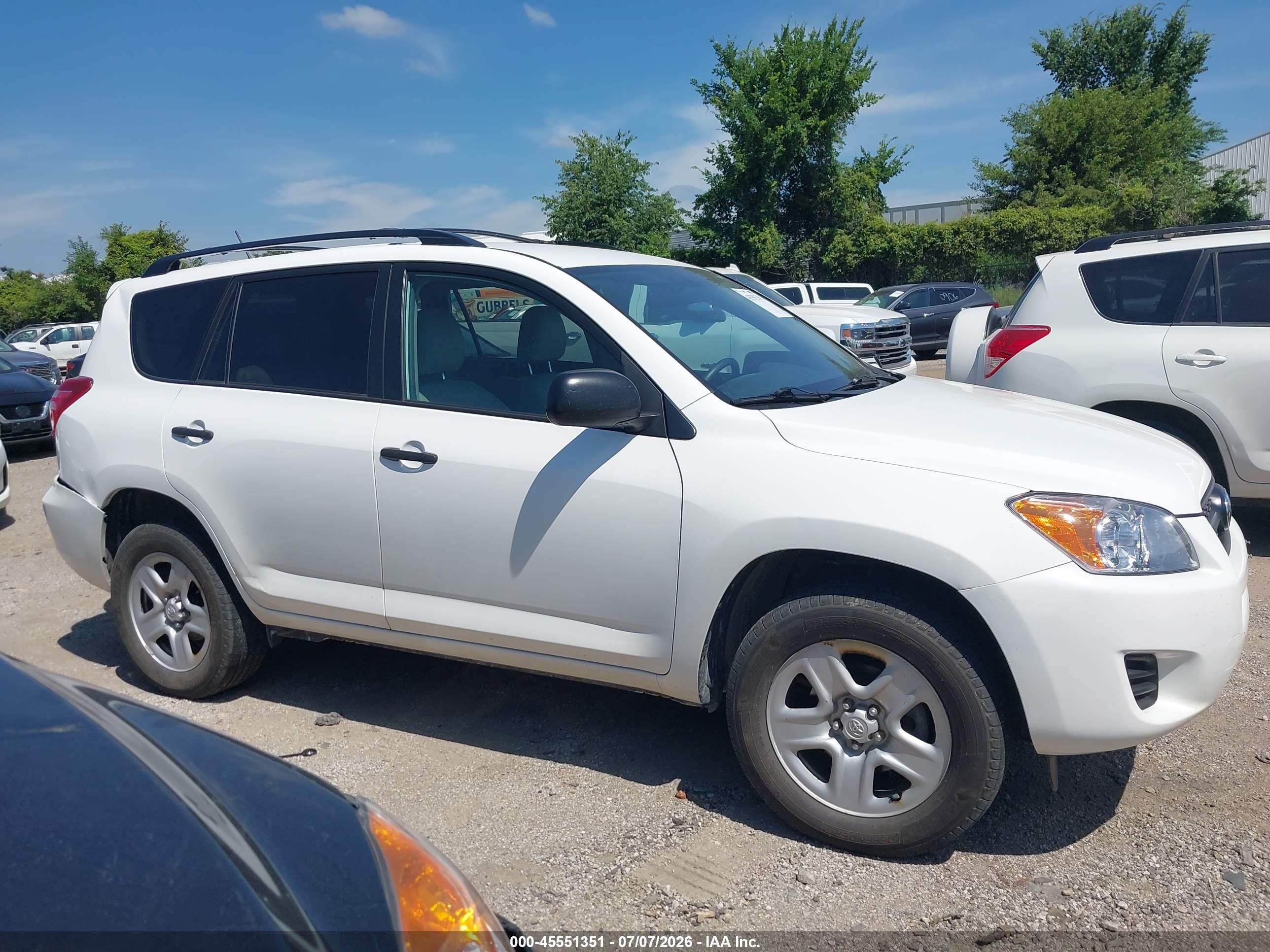 2011 Toyota Rav4   White vin: 2T3JF4DV4BW142334