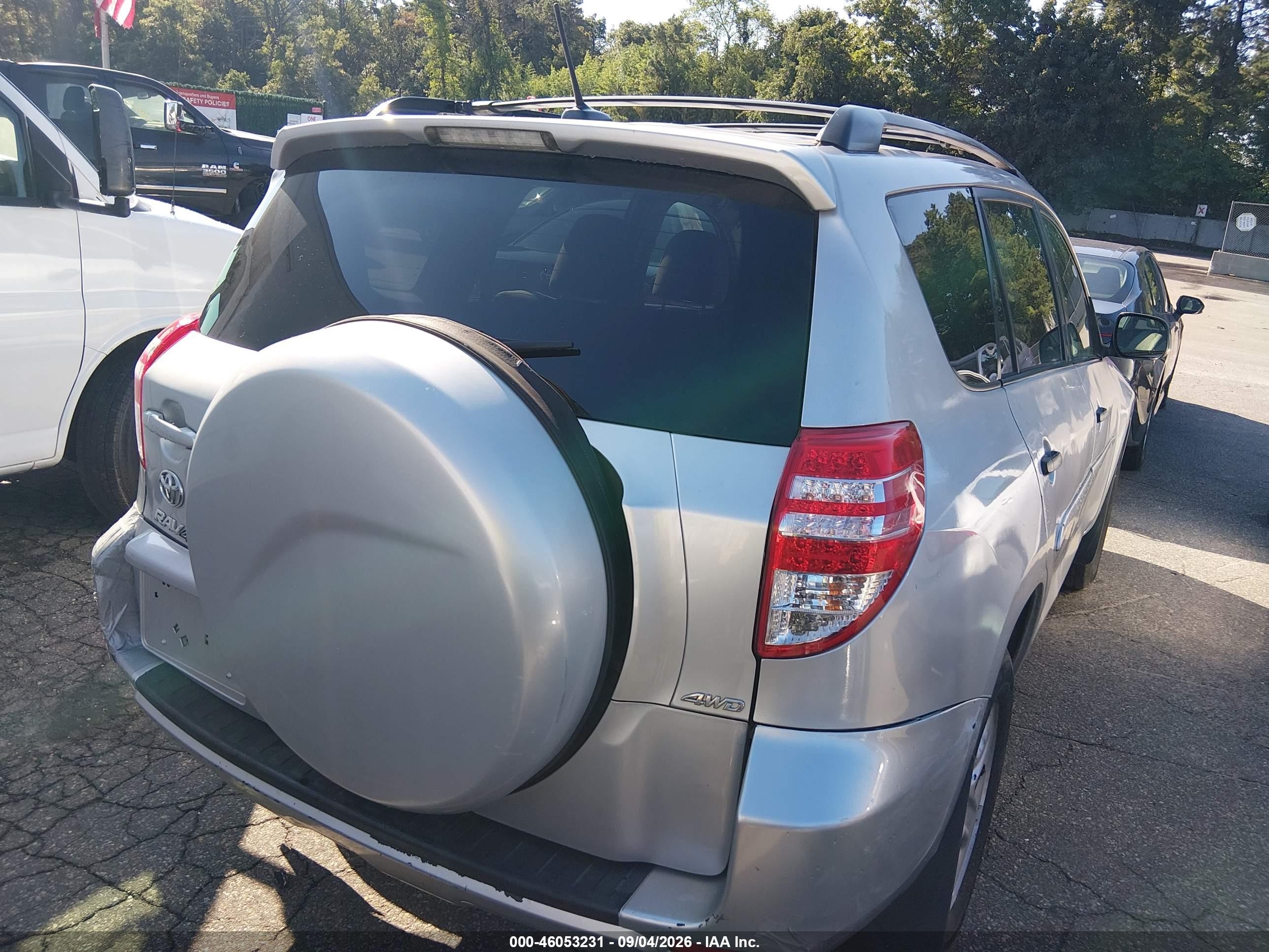 2012 Toyota Rav4   Silver vin: 2T3JF4DV4CW195973